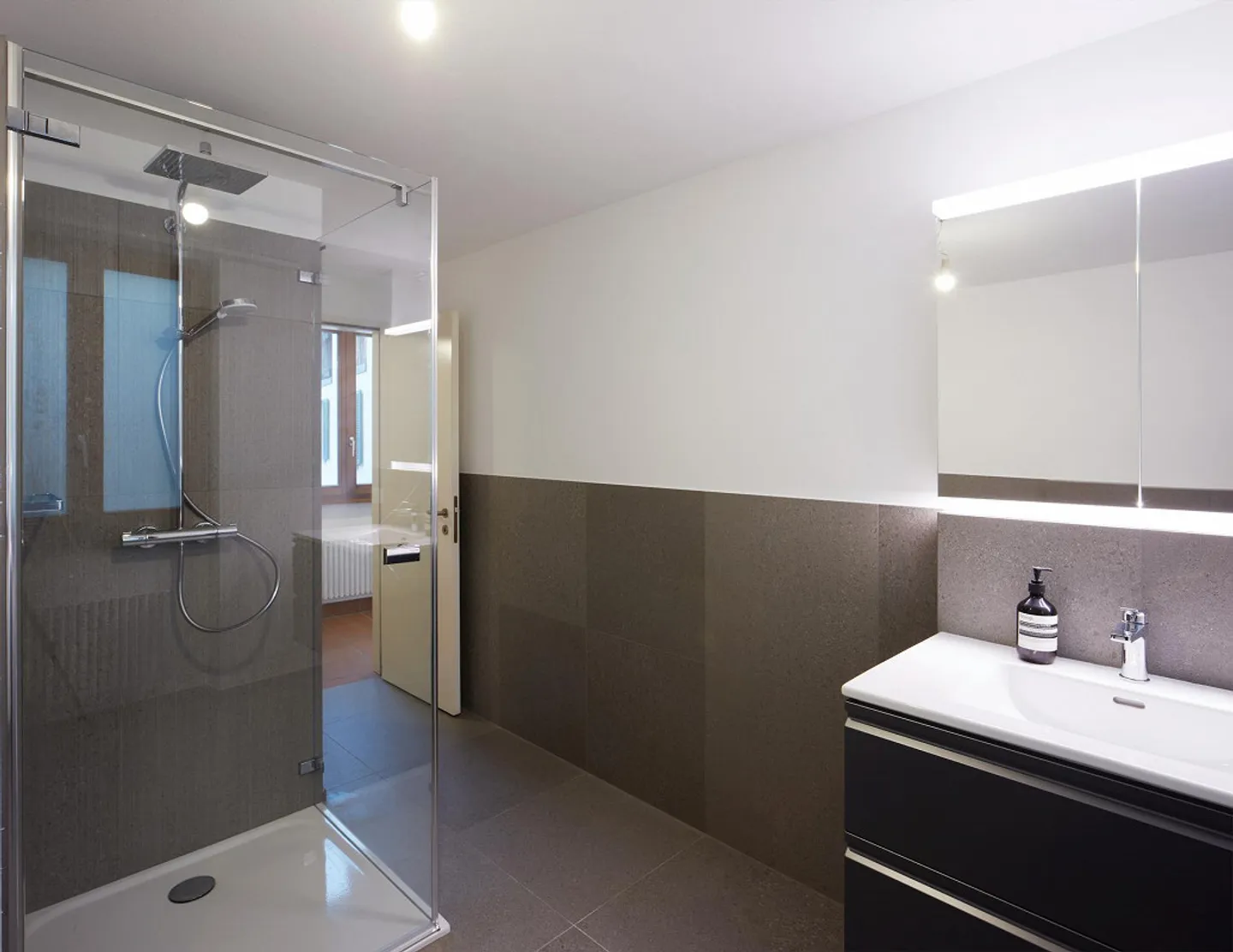 Appartement 3,5 pièces au cœur de Balerna - Photo 2 sur 9