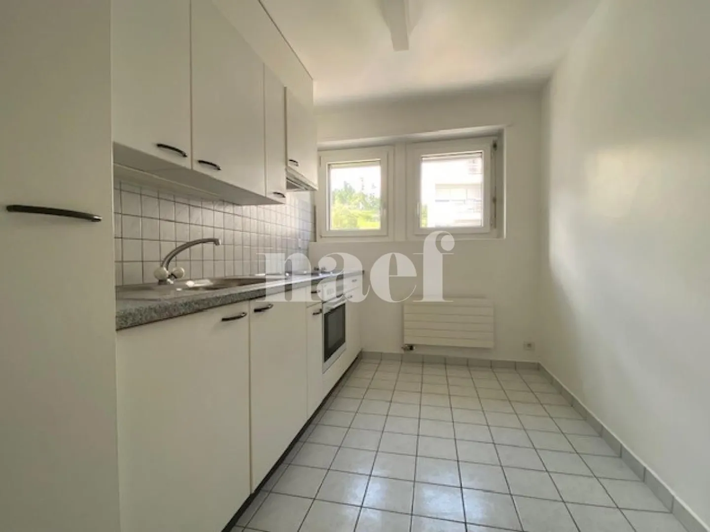 Appartement trois pièces au 4ème étage - Photo 4 sur 5