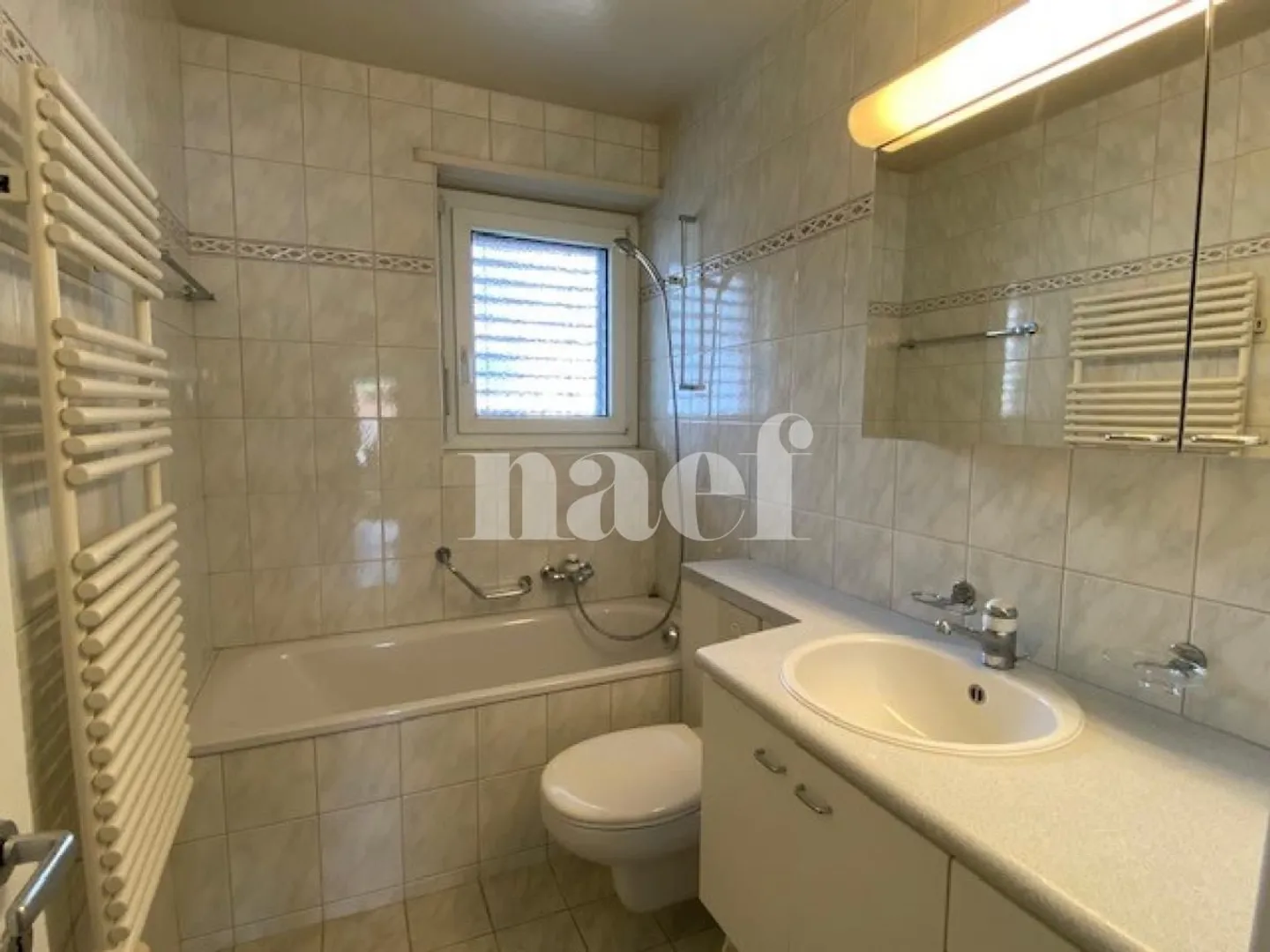 Appartement trois pièces au 4ème étage - Photo 5 sur 5