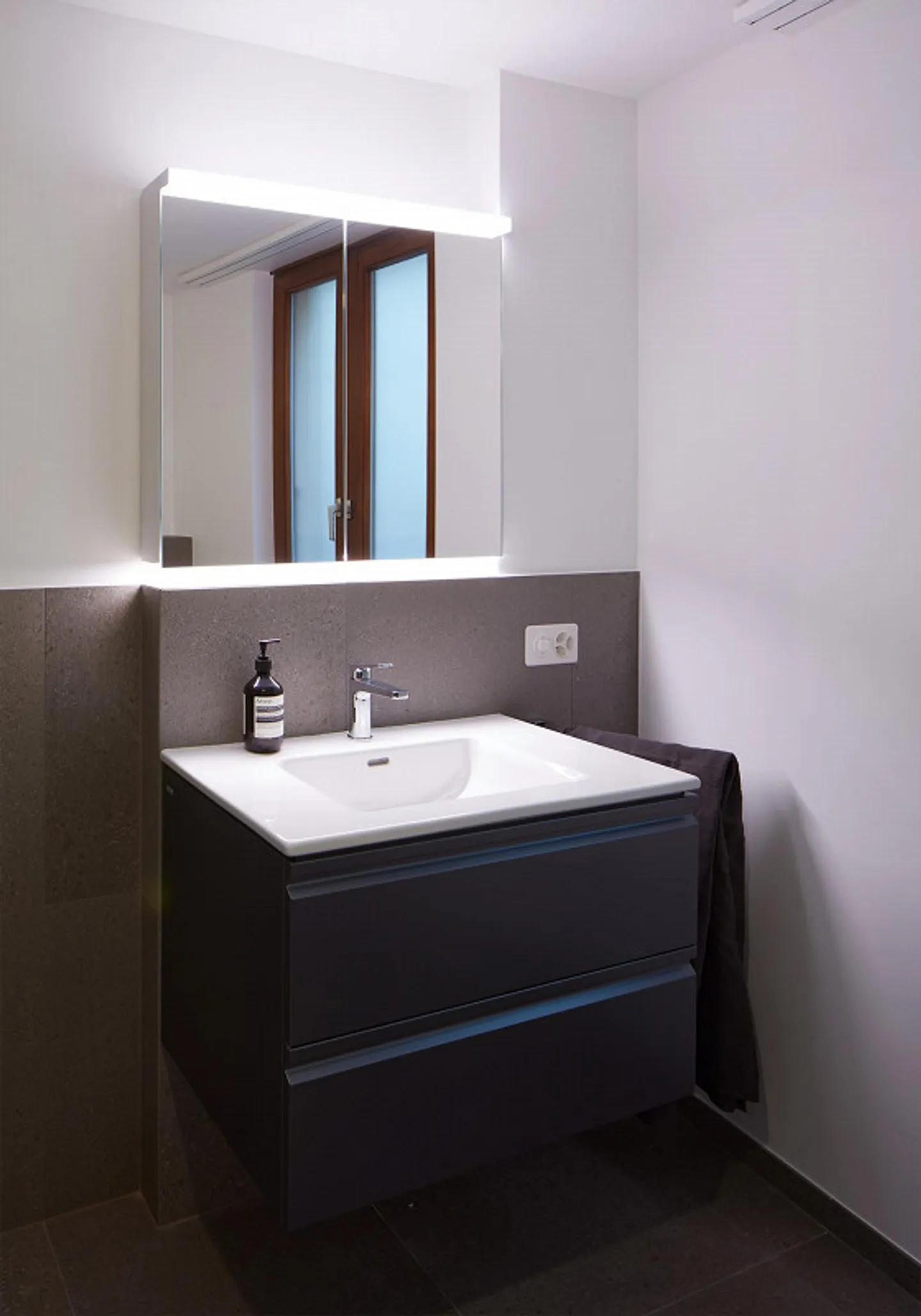 Appartement 3,5 pièces au cœur de Balerna - Photo 3 sur 9