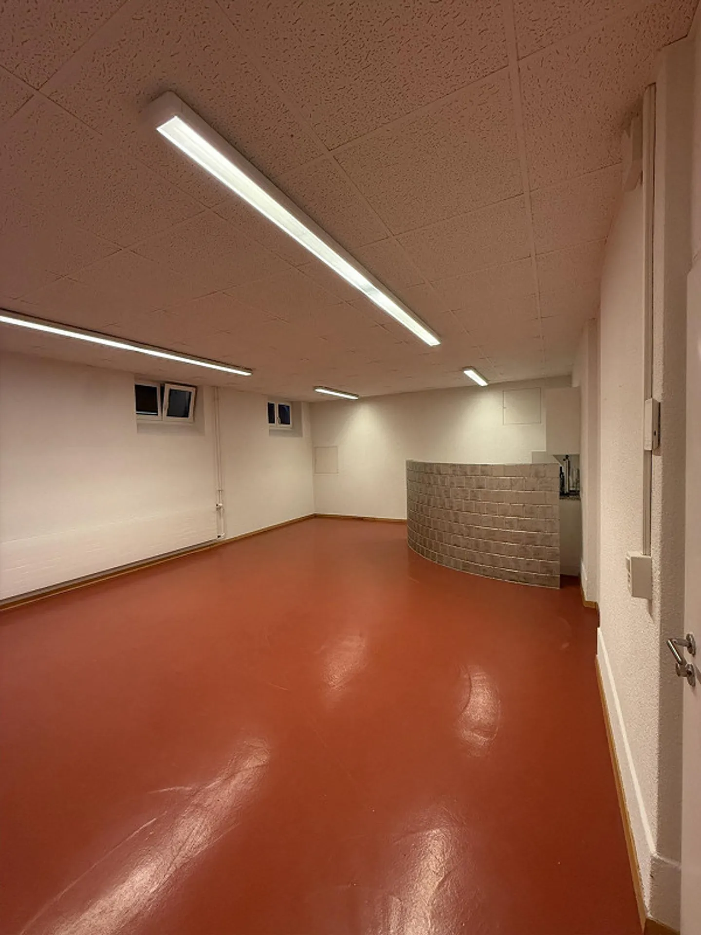 Espace de bureau attrayant (43 m²) - Disponible immédiatement - Photo 2 sur 5