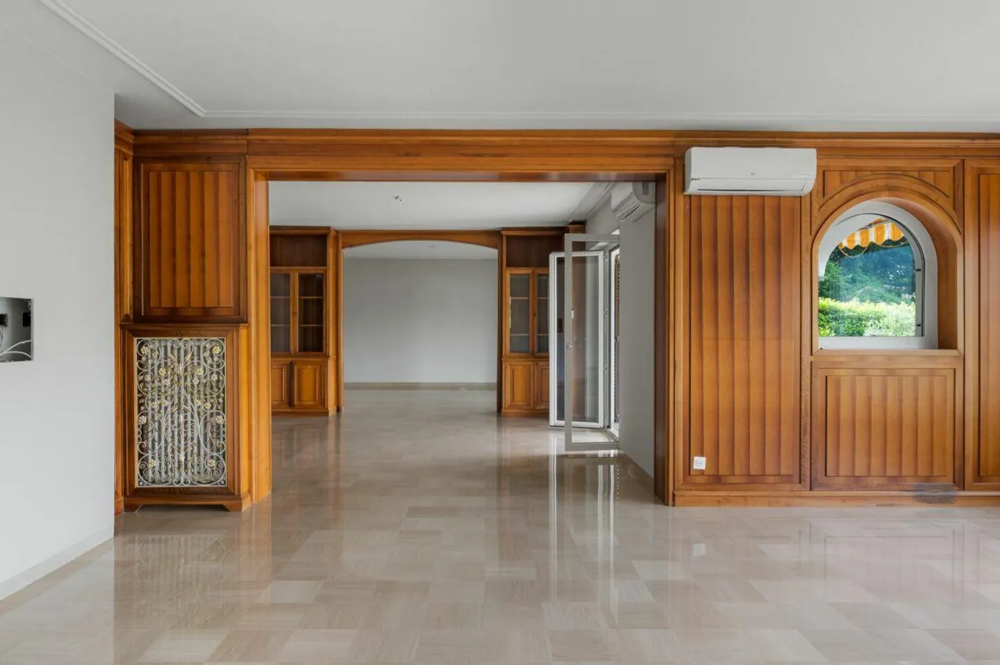 Stunning Prestigious Villa, Carabietta - Photo 9 of 13