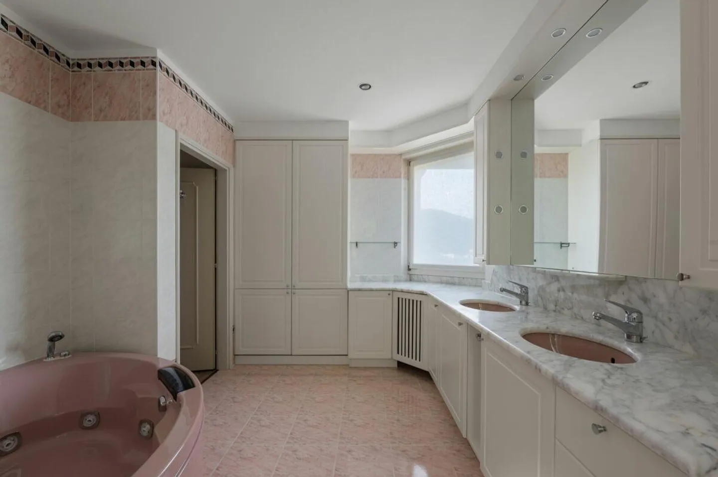 Stunning Prestigious Villa, Carabietta - Photo 13 of 13