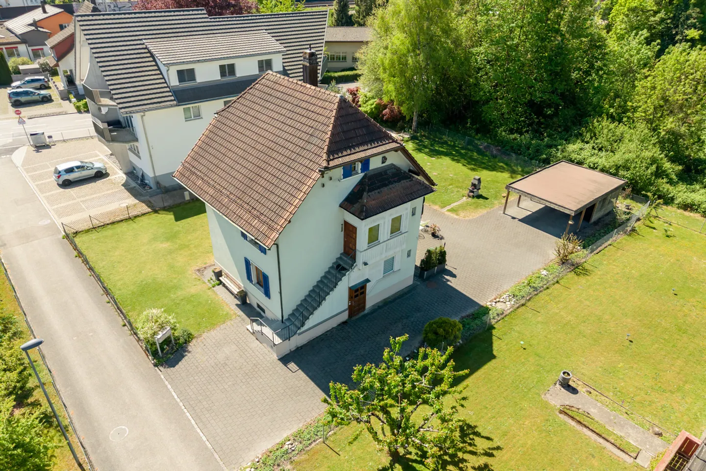 Vielseitiges Zweifamilienhaus - Foto 10 von 13