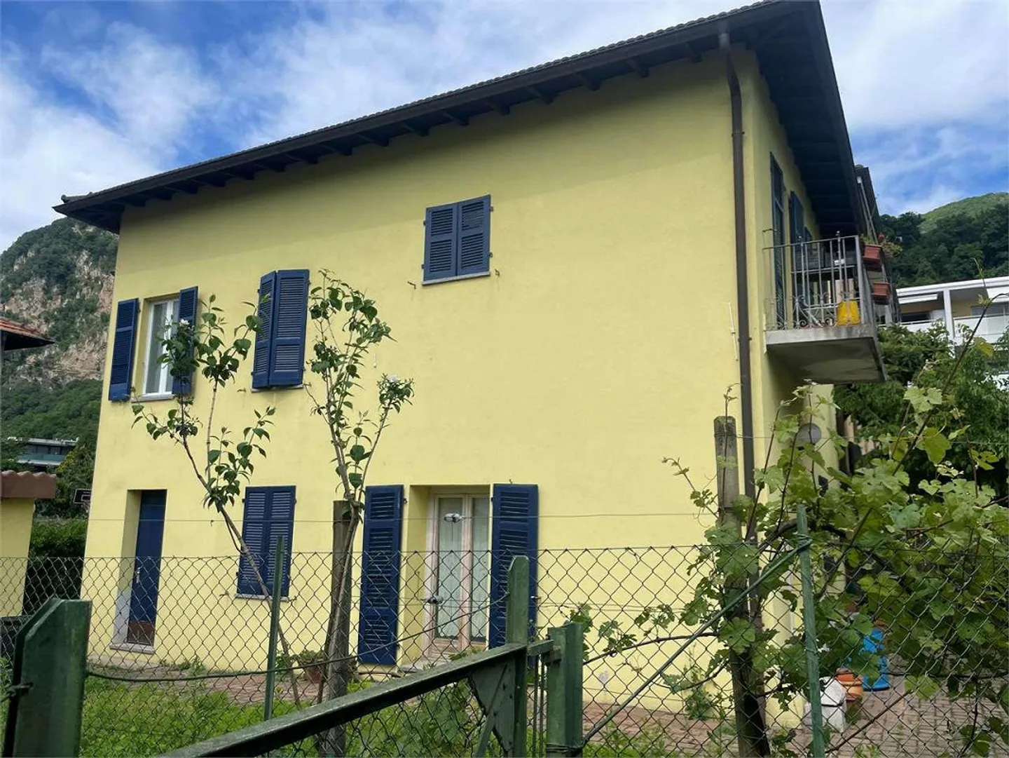 Casa bifamiliare nel cuore di Mendrisio - Buon investimento - Foto 1 di 10