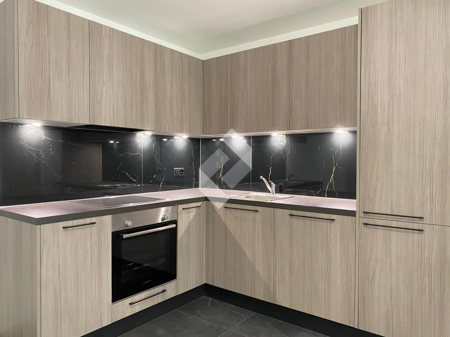 Appartement à vendre - Photo 3 sur 13