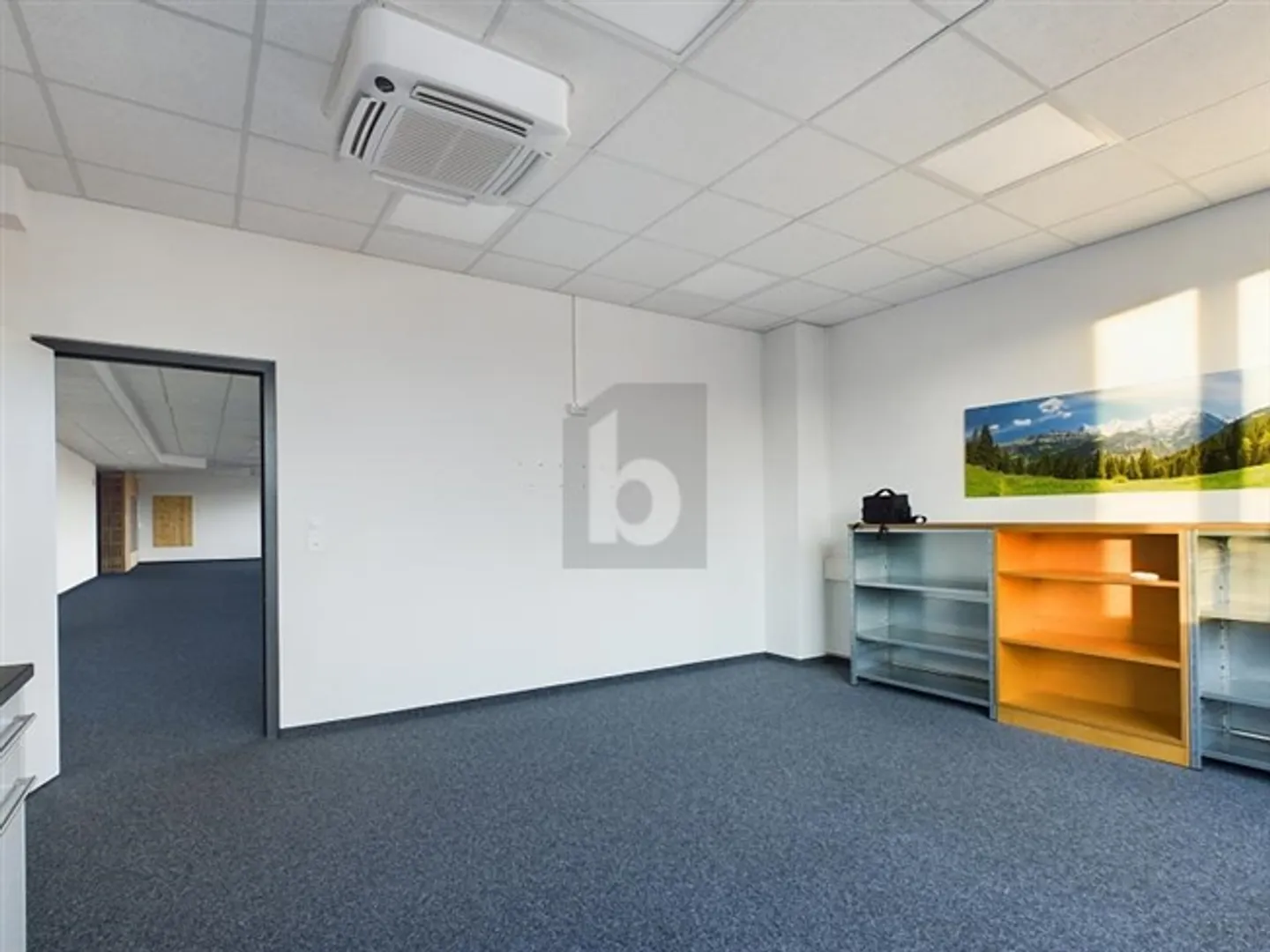 SPACIEUX AVEC VUE - Photo 4 sur 6