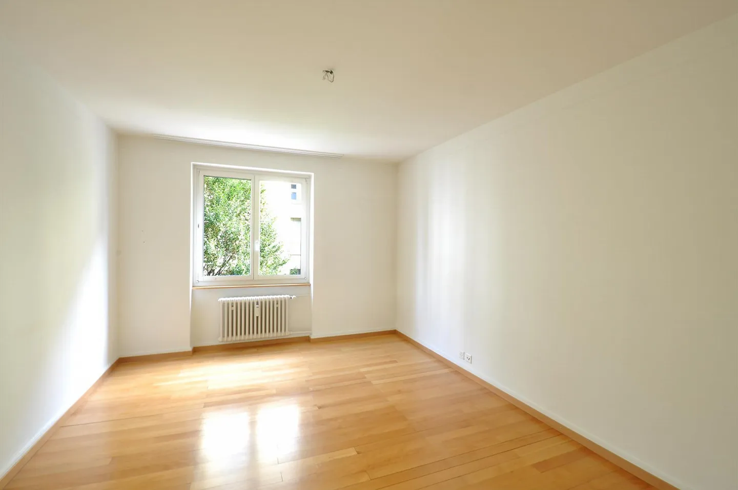 Appartement lumineux et central de 3 pièces - Photo 1 sur 4