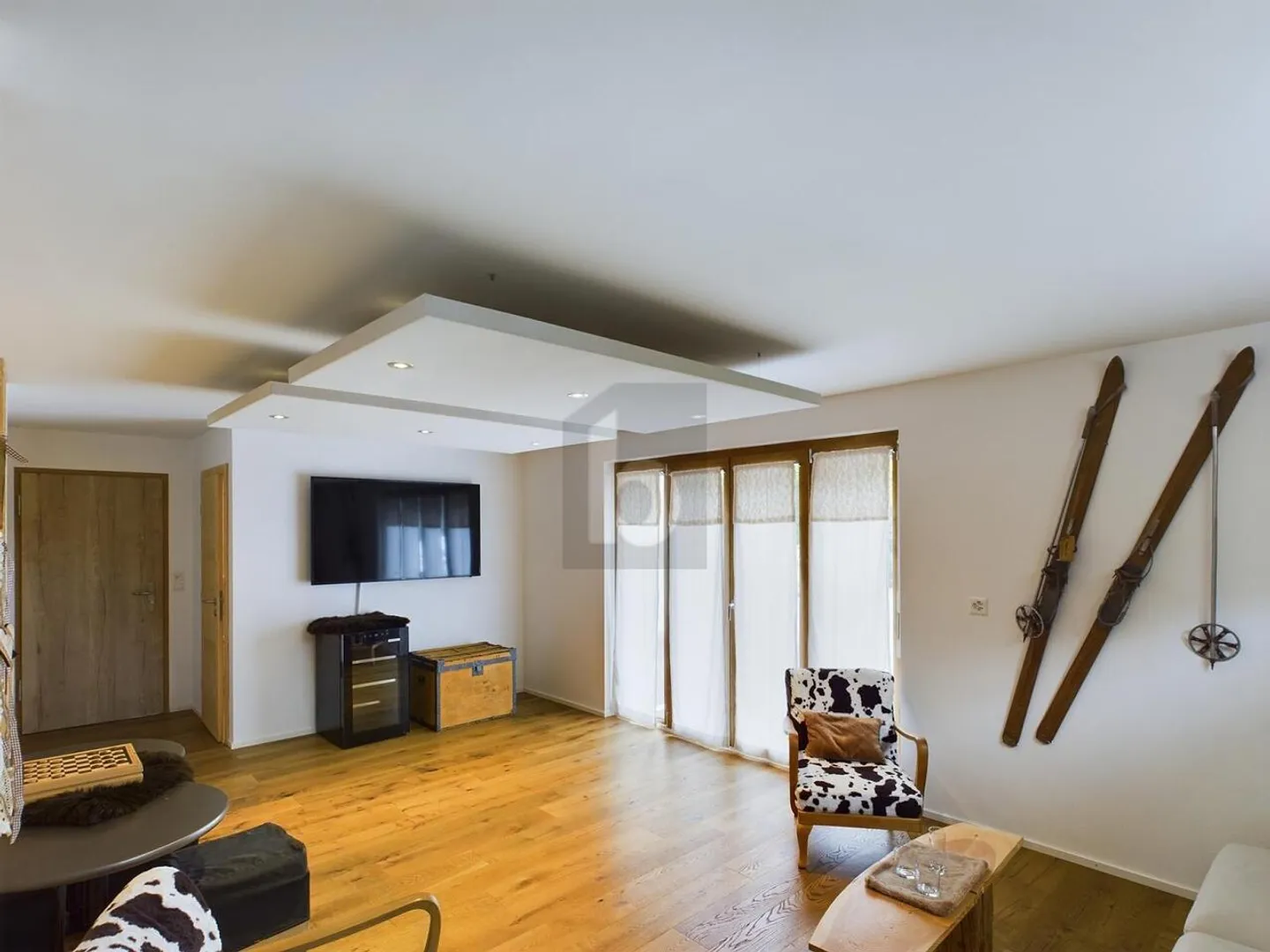 PREZZO ECCEZIONALE! ACCOGLIENTE IN RESIDENZA PRINCIPALE - Foto 1 di 4