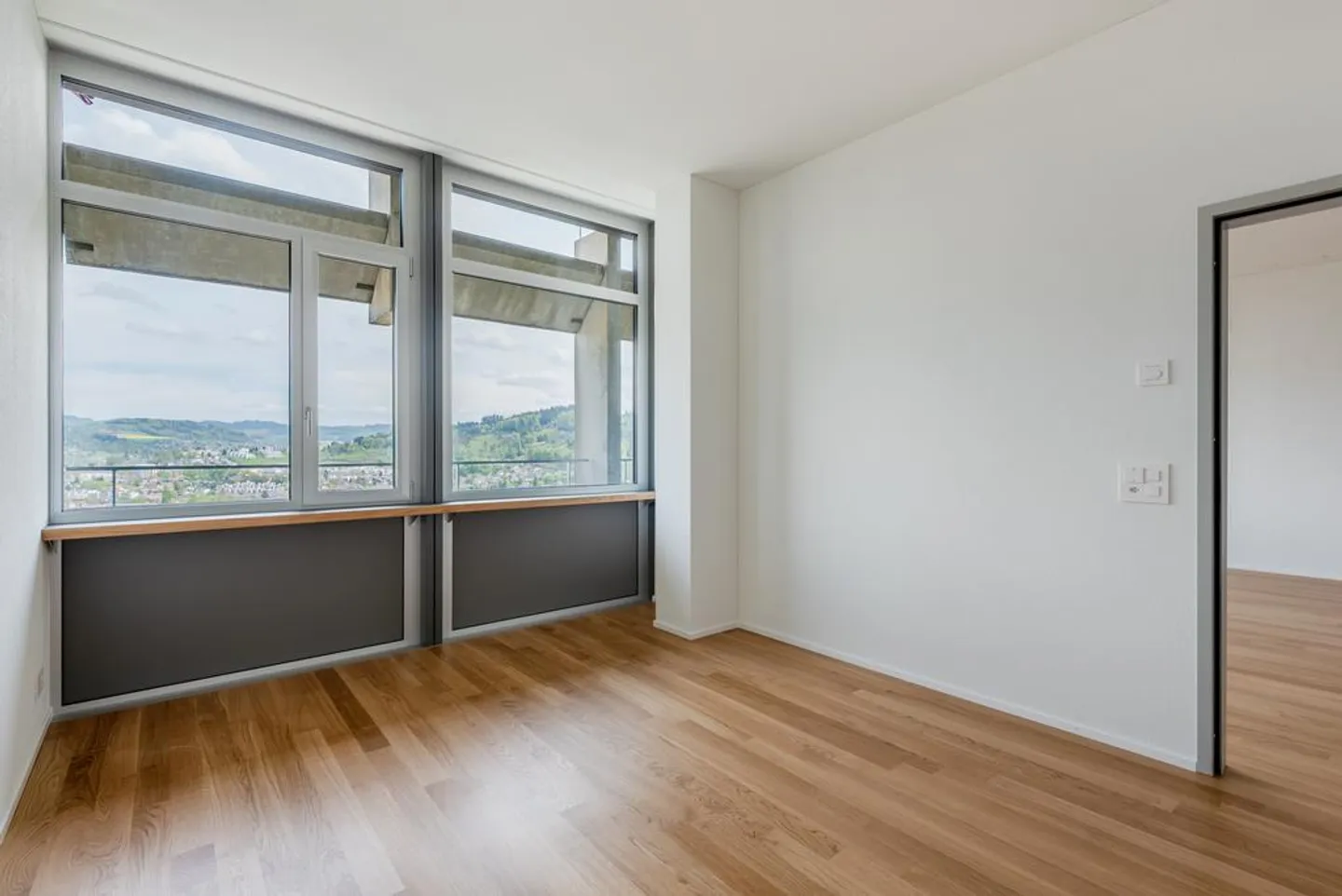 Modernes Apartment mit atemberaubendem Blick - Foto 7 von 12