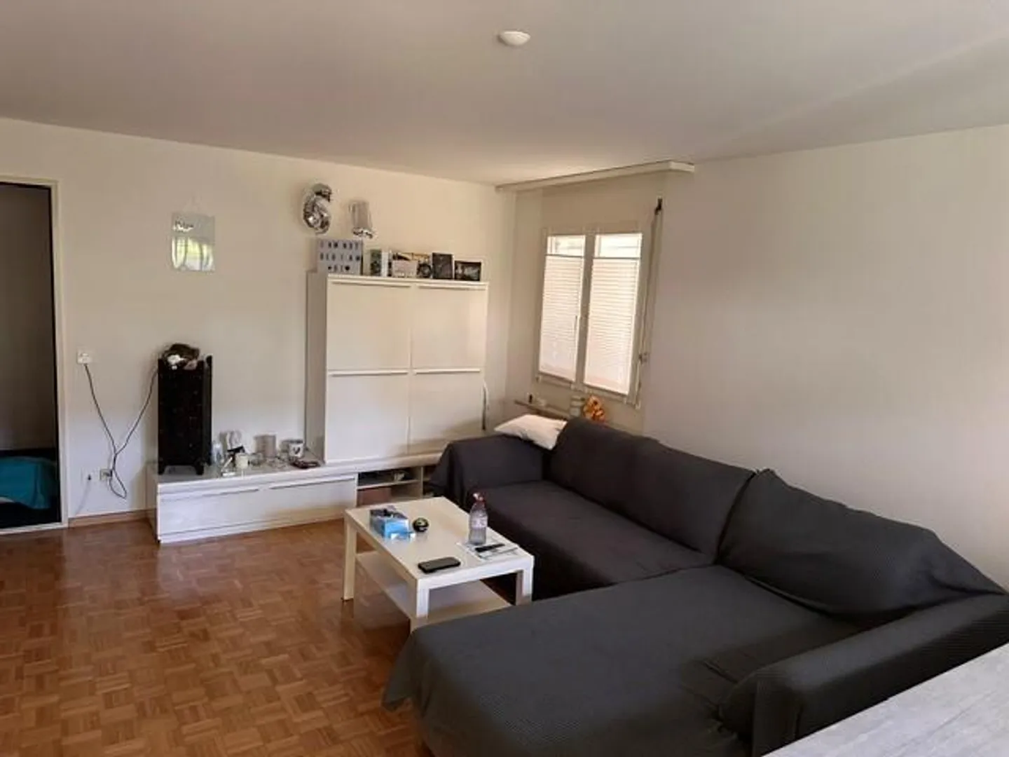 Cozy apartment with private garden seating area - Photo 4 of 11