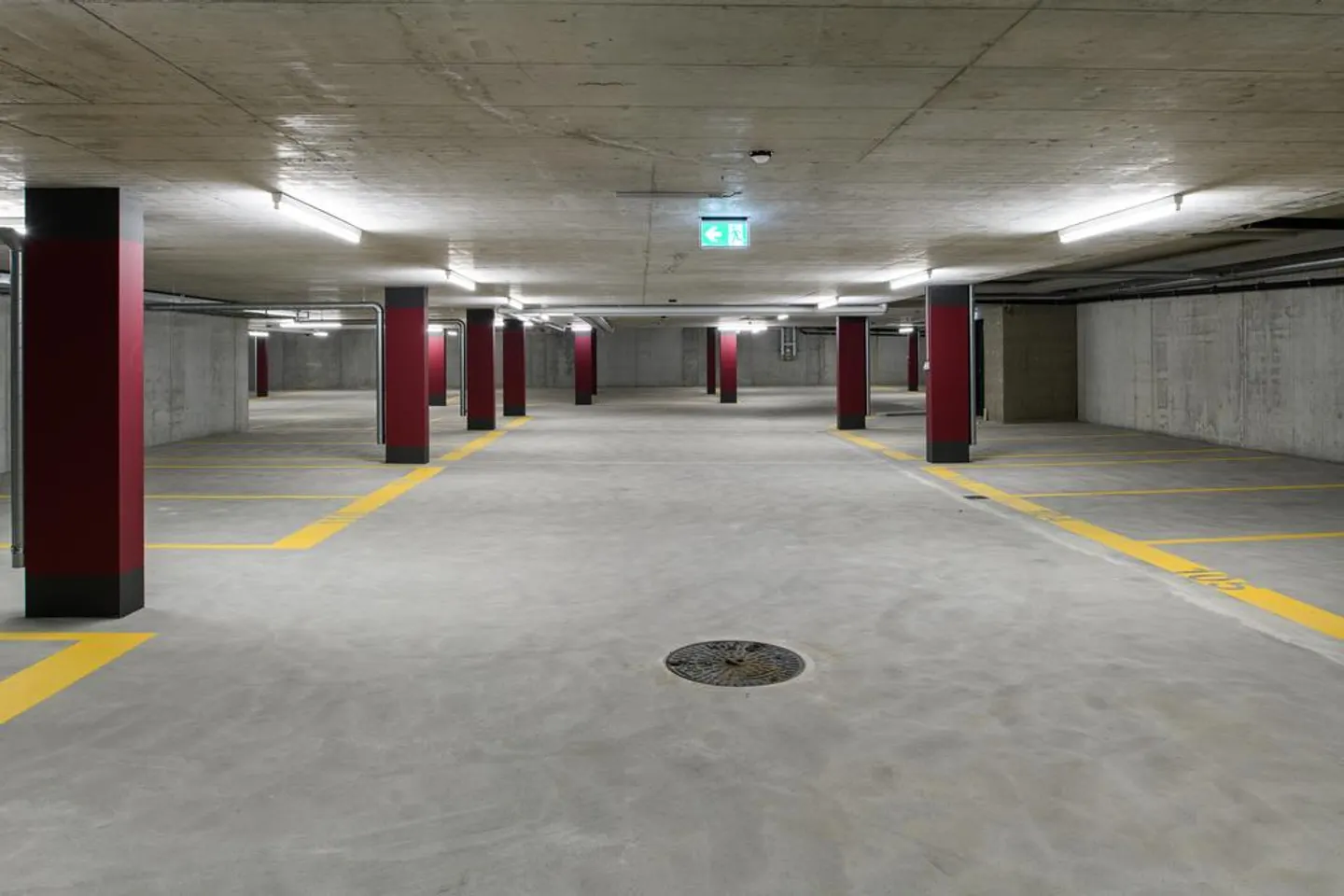 Parking space for rent in In der Ey - Photo 1 of 3