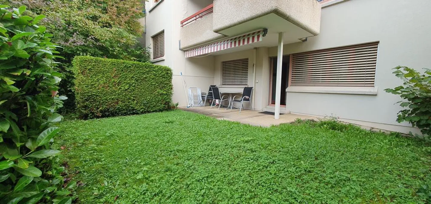 Cozy apartment with private garden seating area - Photo 11 of 11