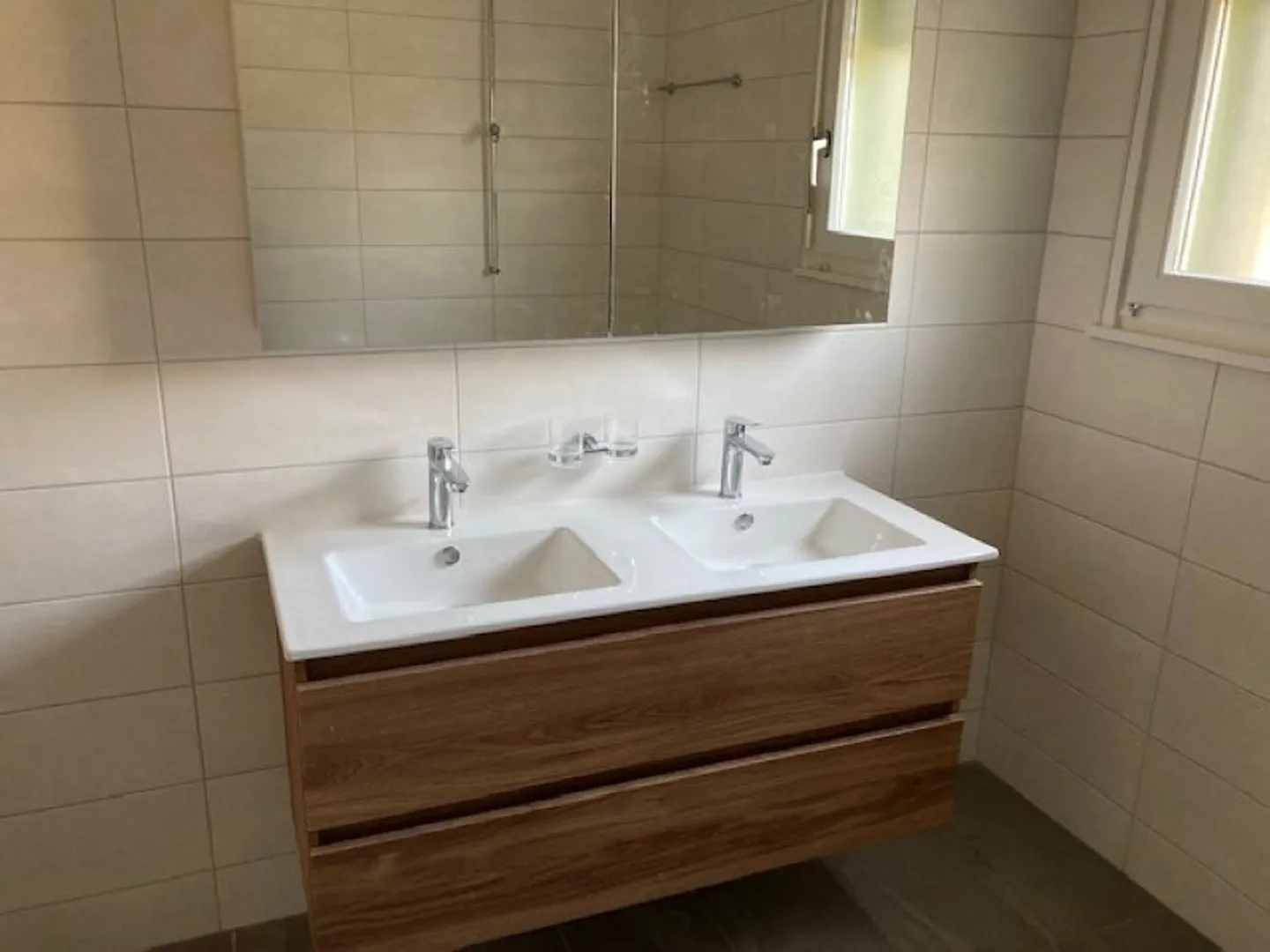 03875 - Appartement 4.5 pièces n° 30 - Ch. de la Piscine 4 - Monthey - Photo 7 sur 9