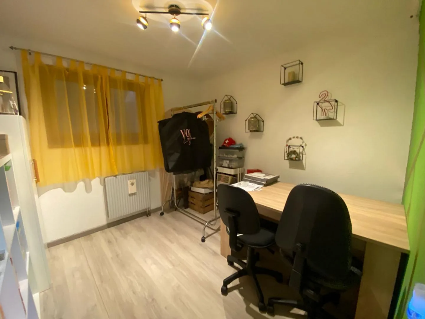 Charming Family Home with Pool - Photo 8 of 17