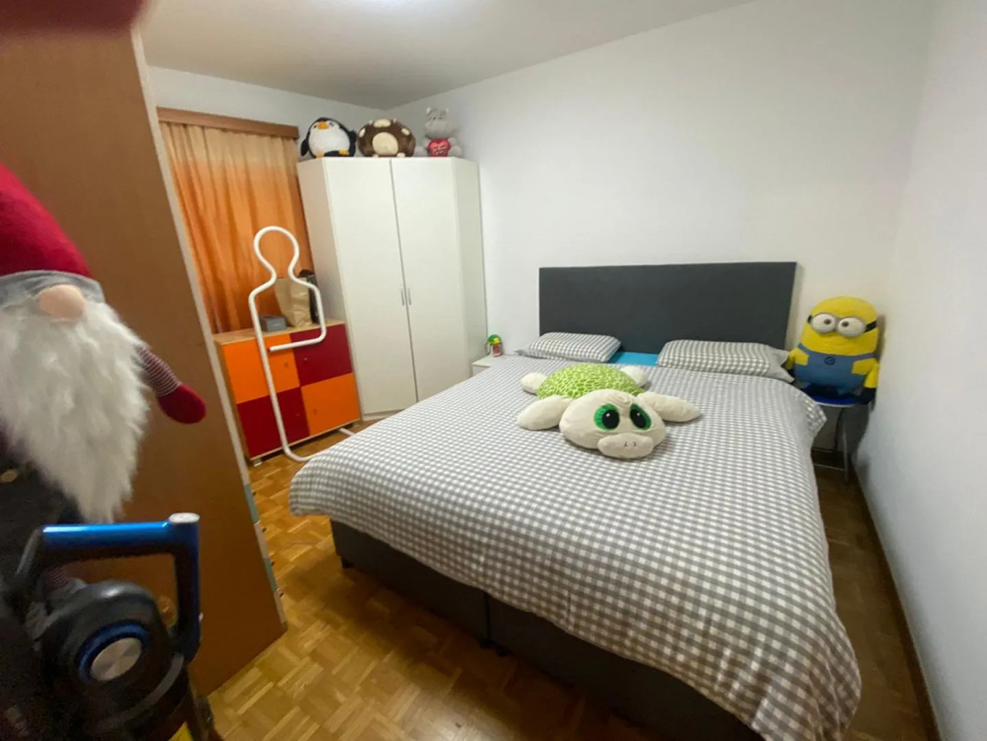 Charming Family Home with Pool - Photo 11 of 17