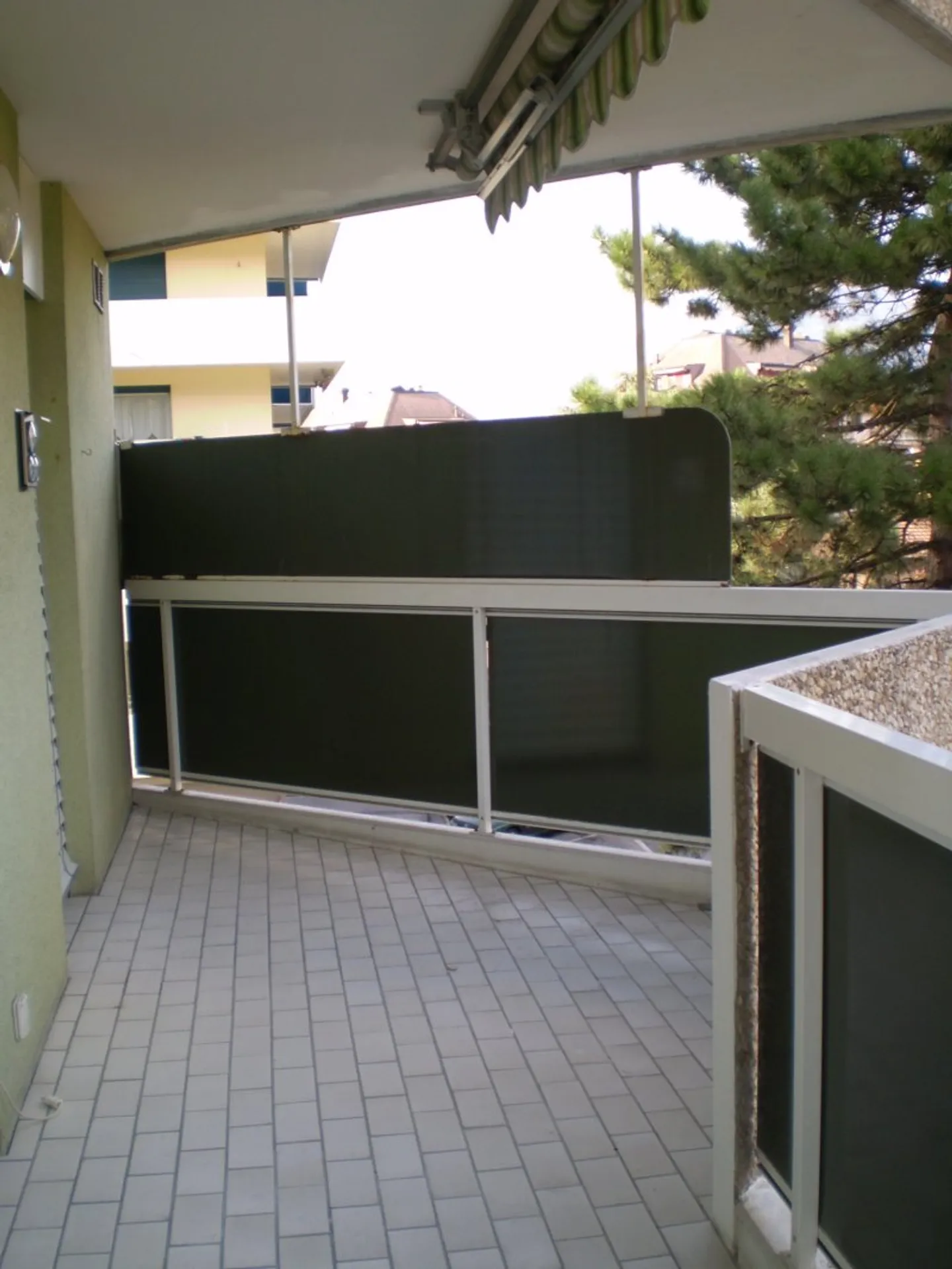 03875 - Appartement 4.5 pièces n° 30 - Ch. de la Piscine 4 - Monthey - Photo 9 sur 9