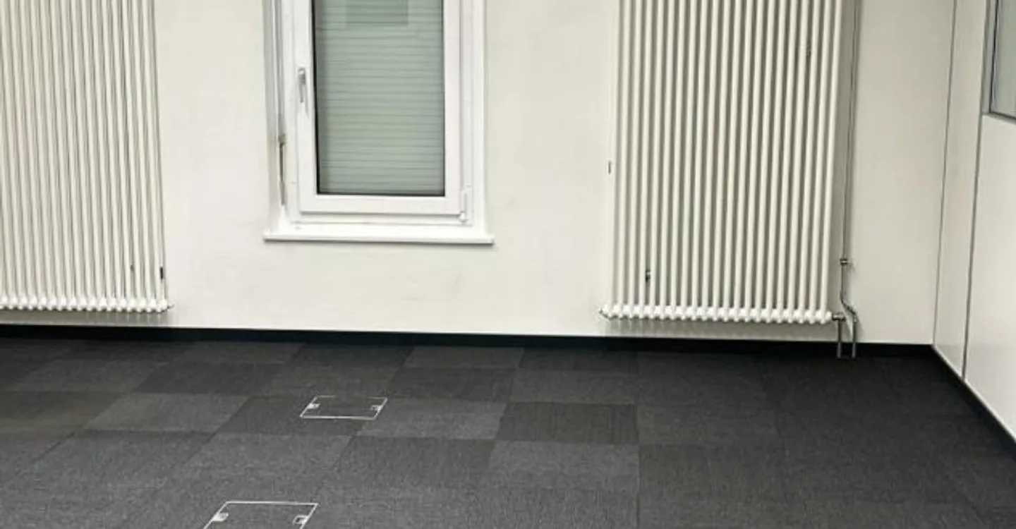 Spazioso ufficio a Meyrin - Foto 5 di 8