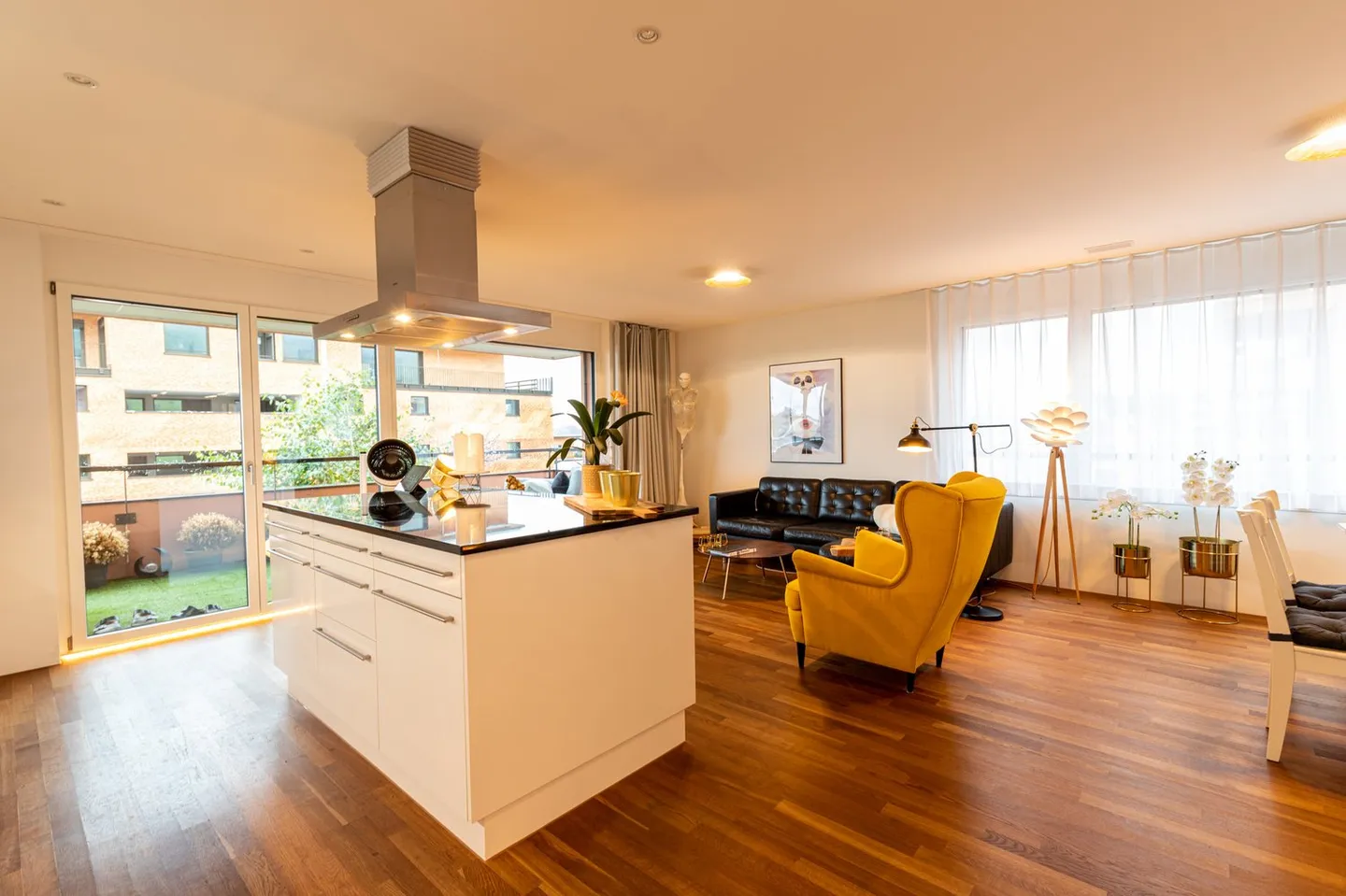 Appartement moderne de 3,5 pièces en standard de propriété à Altendorf (SZ) - Photo 1 sur 6