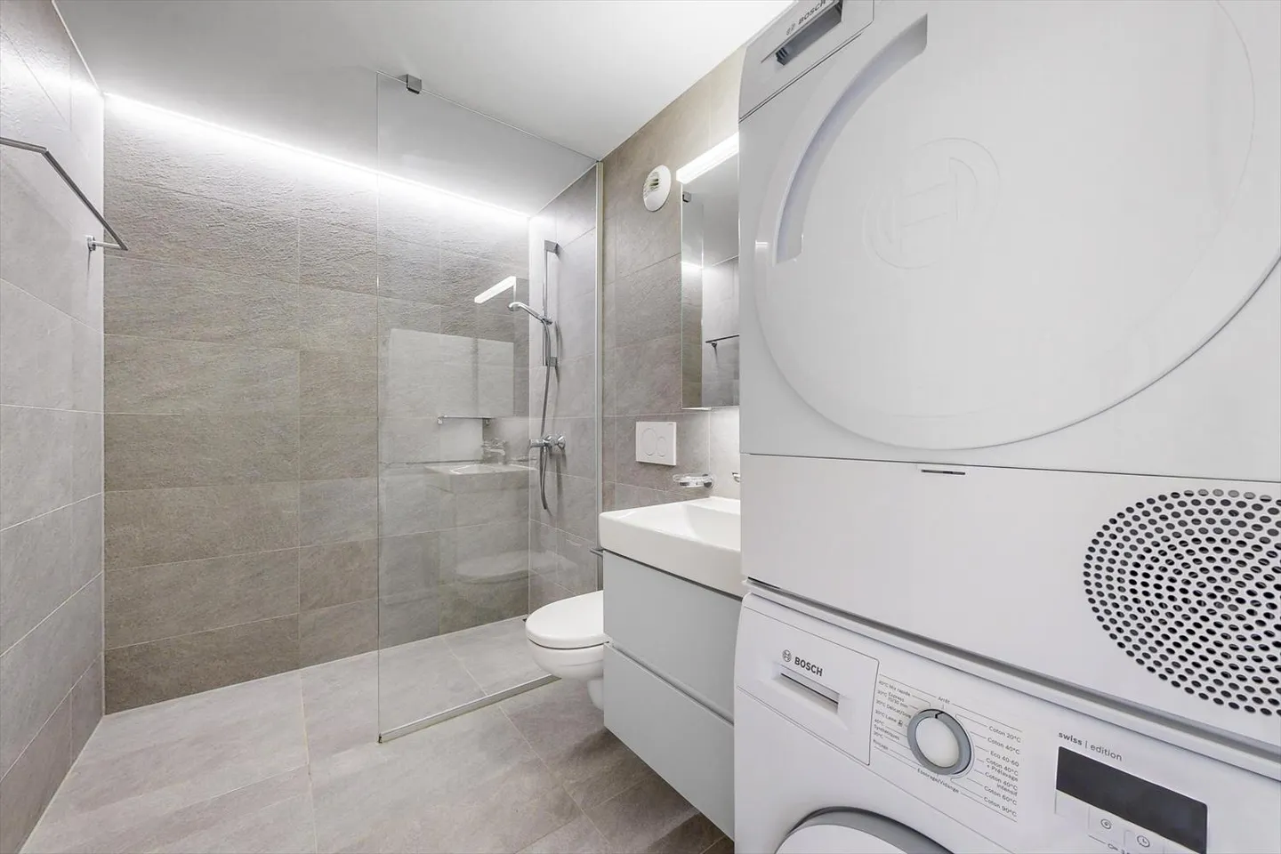 Superbo appartamento in un bel edificio moderno - Foto 6 di 8