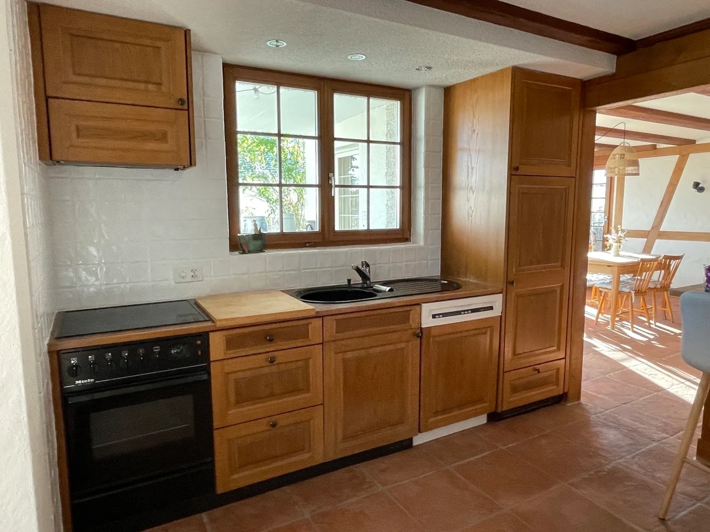 Charming Apartment in Quiet Area - Photo 4 of 8