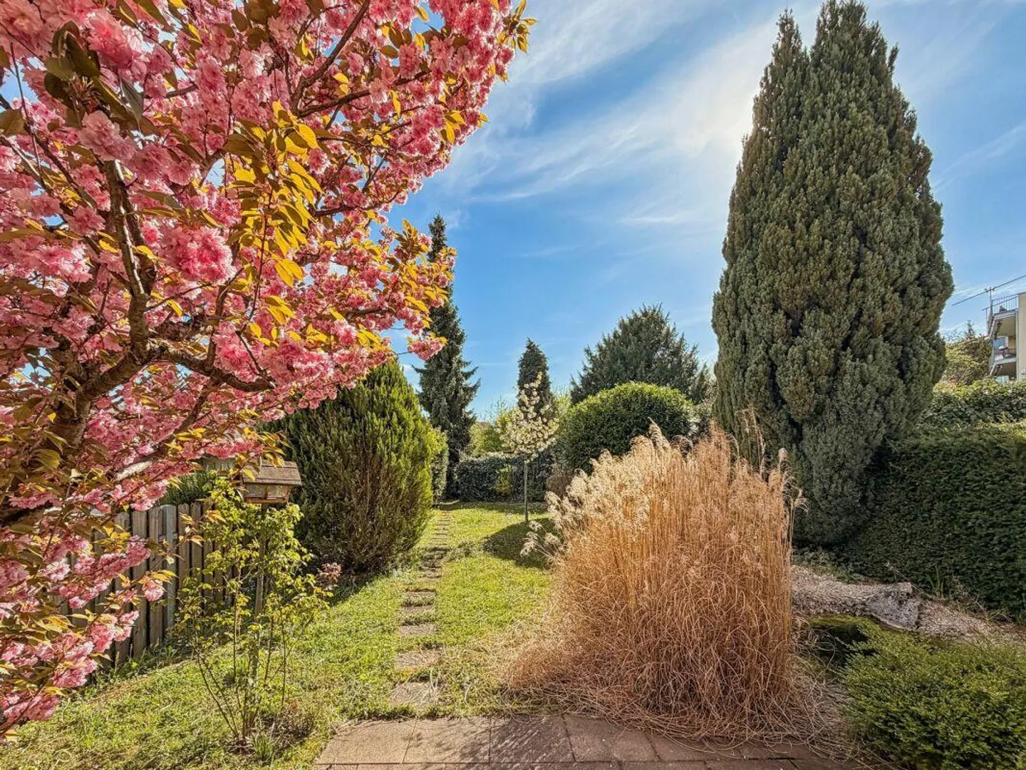 Charmantes Einfamilienhaus - Foto 2 von 16