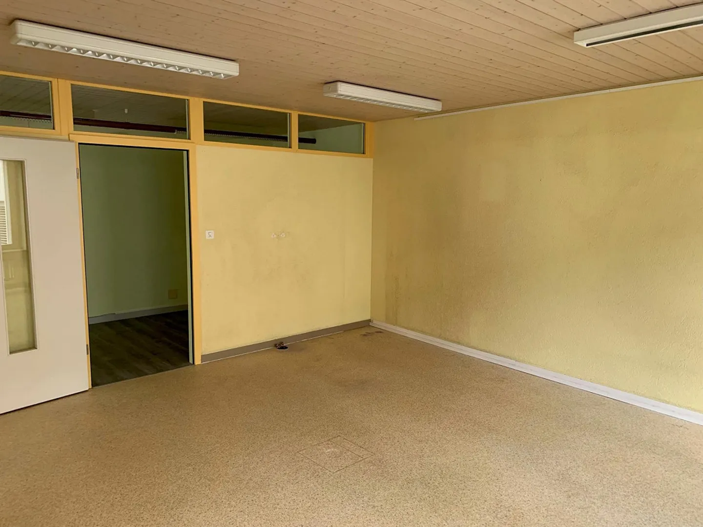 Moderne Büroräume - Foto 2 von 7