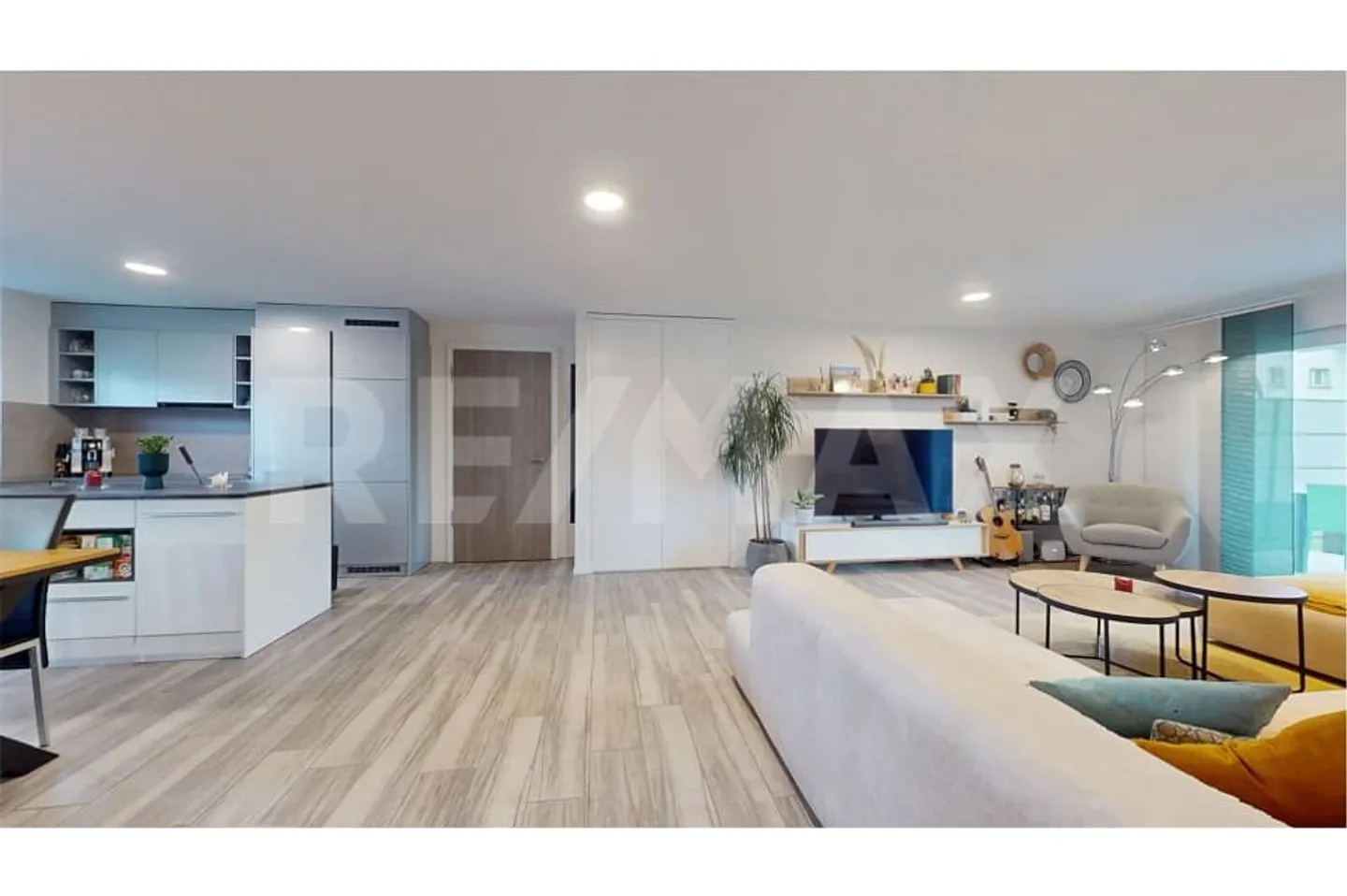 Spacious 3.5 rooms of 100 m2 to discover absolutely / RE/MAX Exclusivity - Photo 3 of 8