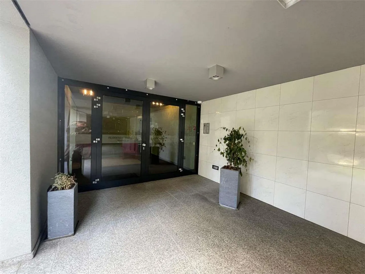 Appartamento di lusso con vista lago - Foto 9 di 13