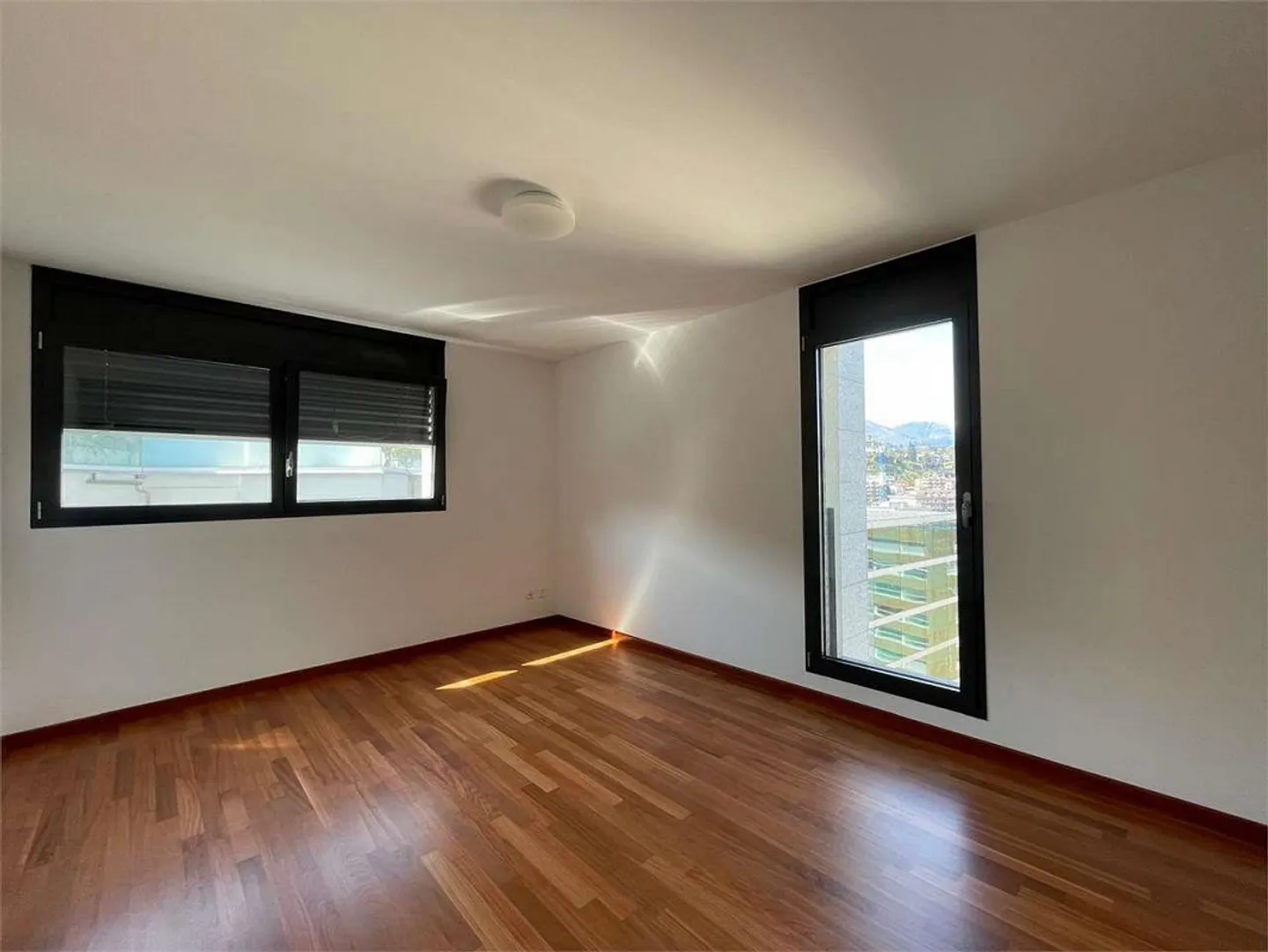 Appartamento di lusso con vista lago - Foto 10 di 13