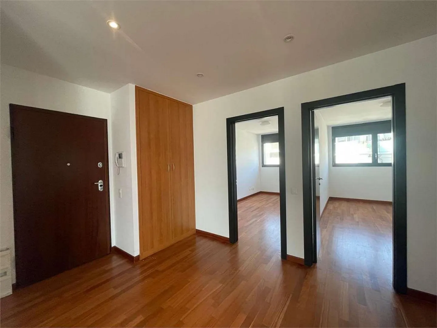 Appartamento di lusso con vista lago - Foto 4 di 13