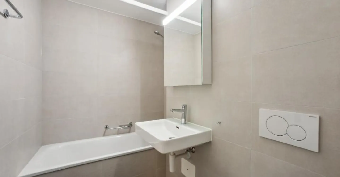 Minergie-Gebäude | Renovierte Wohnung mit KOSTENLOSER Kaution - Foto 4 von 7