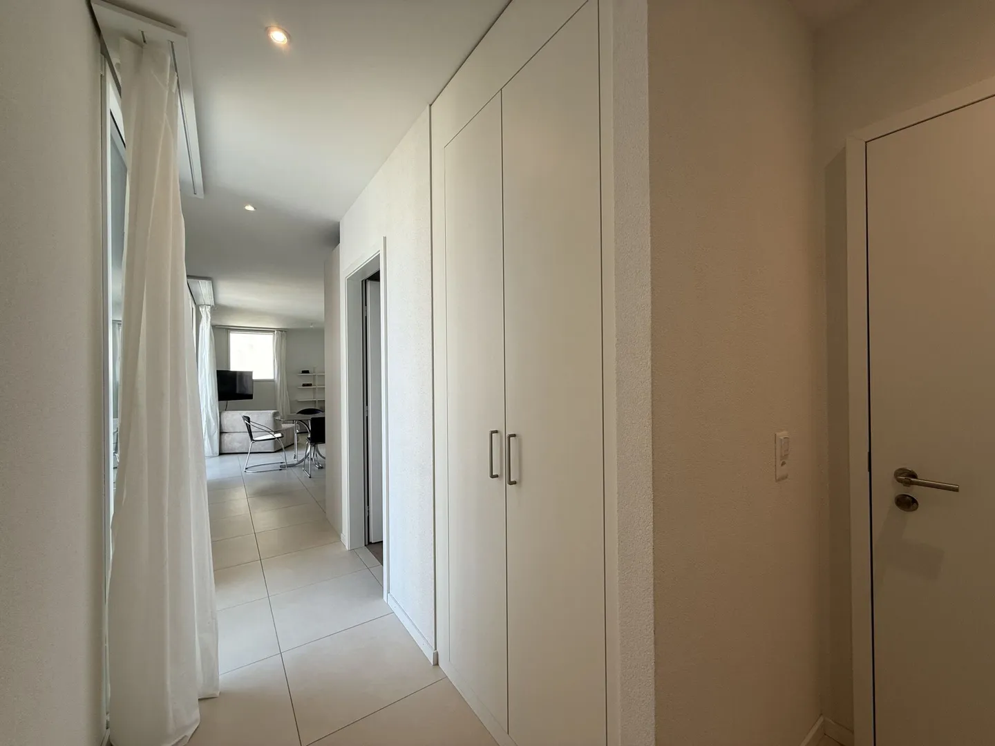 Modern Apartment in Marly - Photo 4 of 13