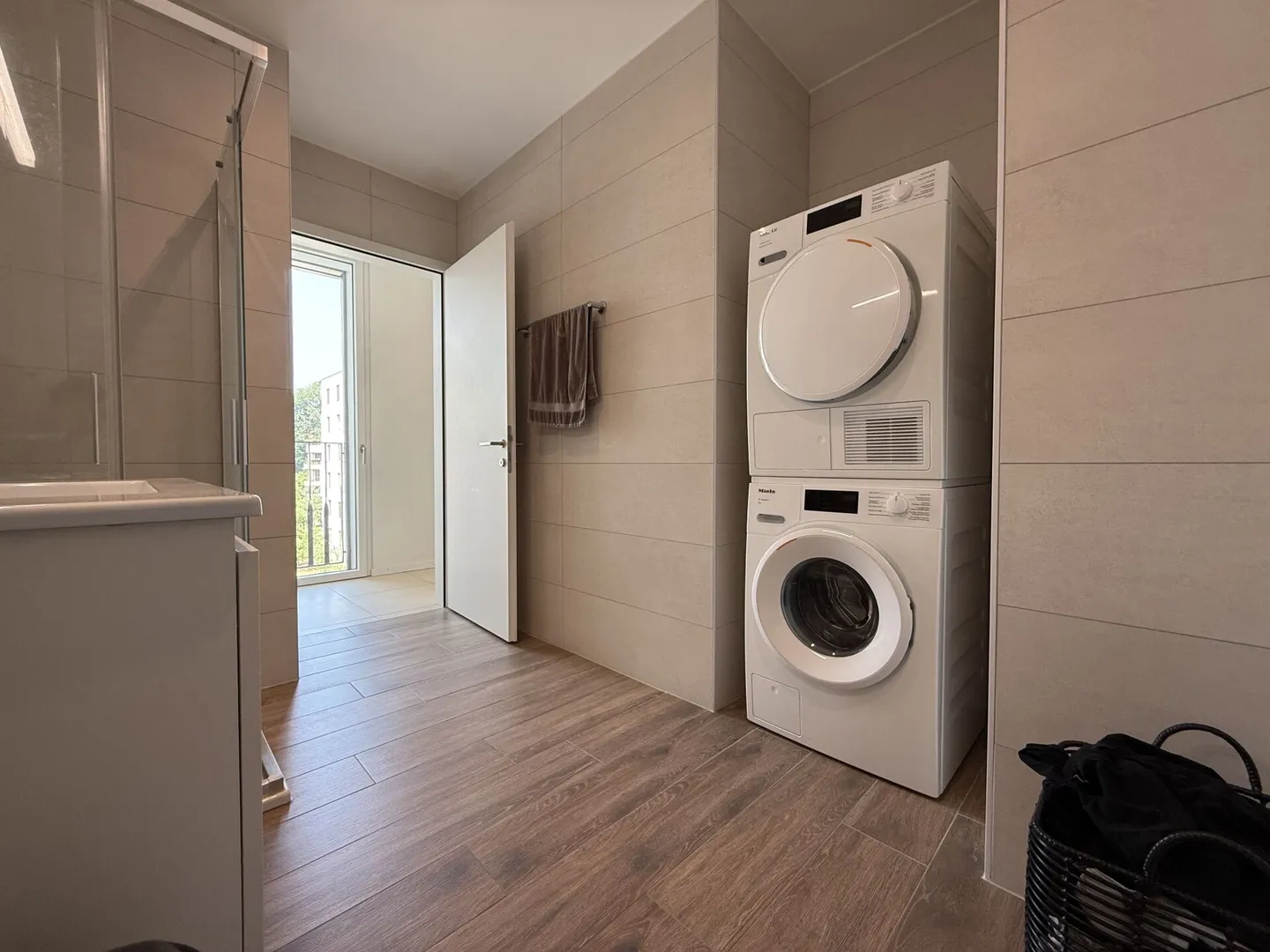 Modern Apartment in Marly - Photo 7 of 13