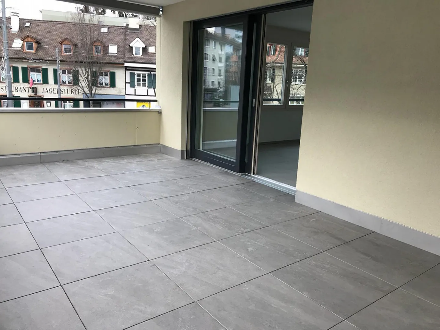 Appartamento spazioso di 4,5 stanze - Foto 3 di 7