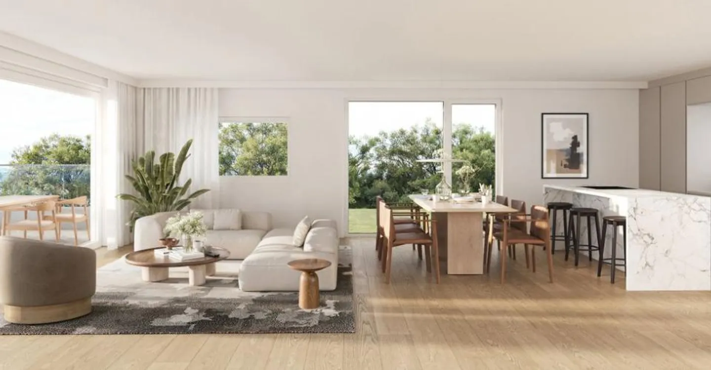 Contemporary Villa with Lake View - Photo 2 of 10
