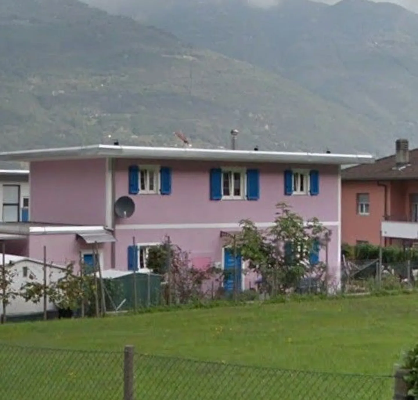 Casa singola in affitto - Foto 1 di 13