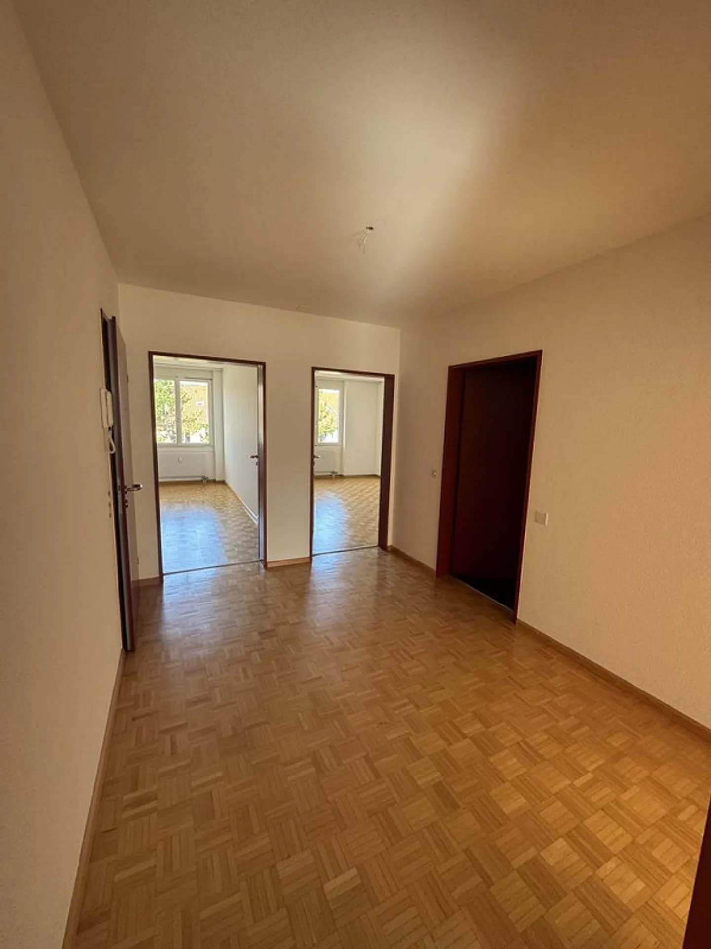 Votre appartement attrayant de 3 pièces près de la gare de Badischer - Photo 1 sur 9