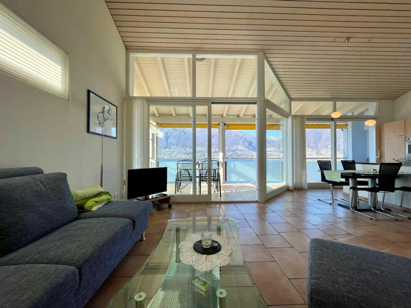 Maisonette con vista panoramica sul lago - Foto 1 di 9