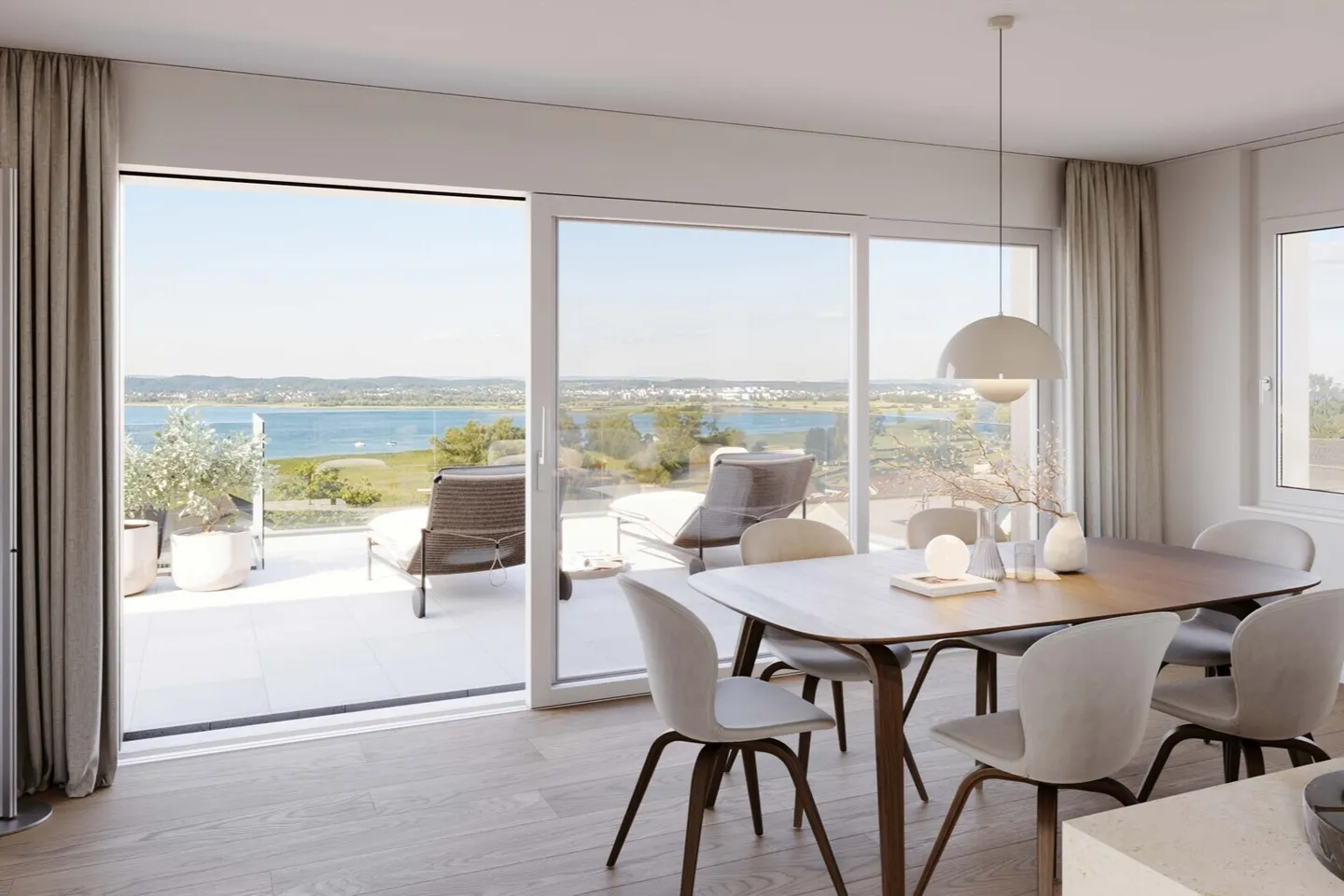 Luxury Home with Lake View - Photo 4 of 7