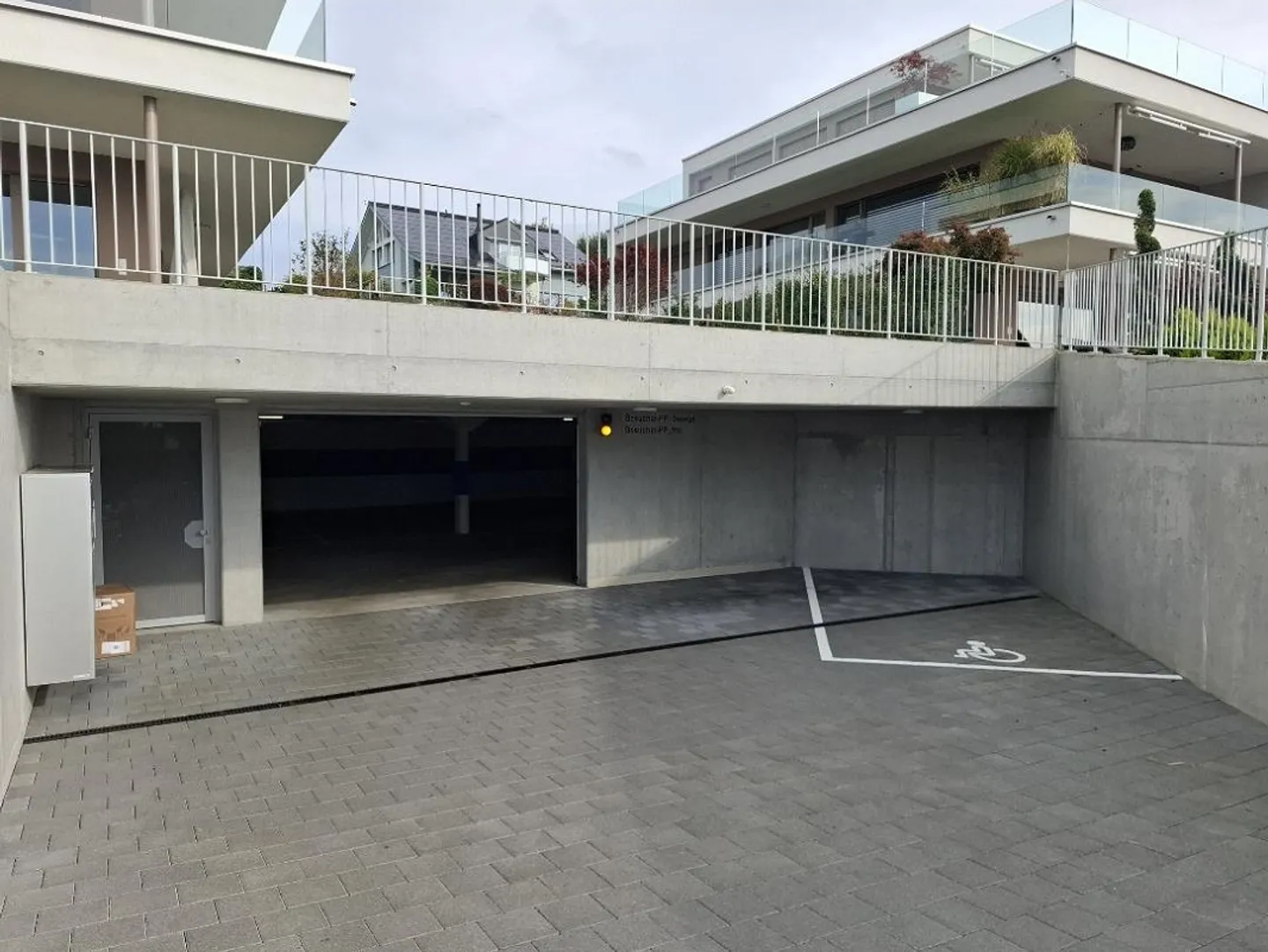 Place de parking souterrain à louer ou directement à côté du Hallwilersee - Photo 4 sur 5