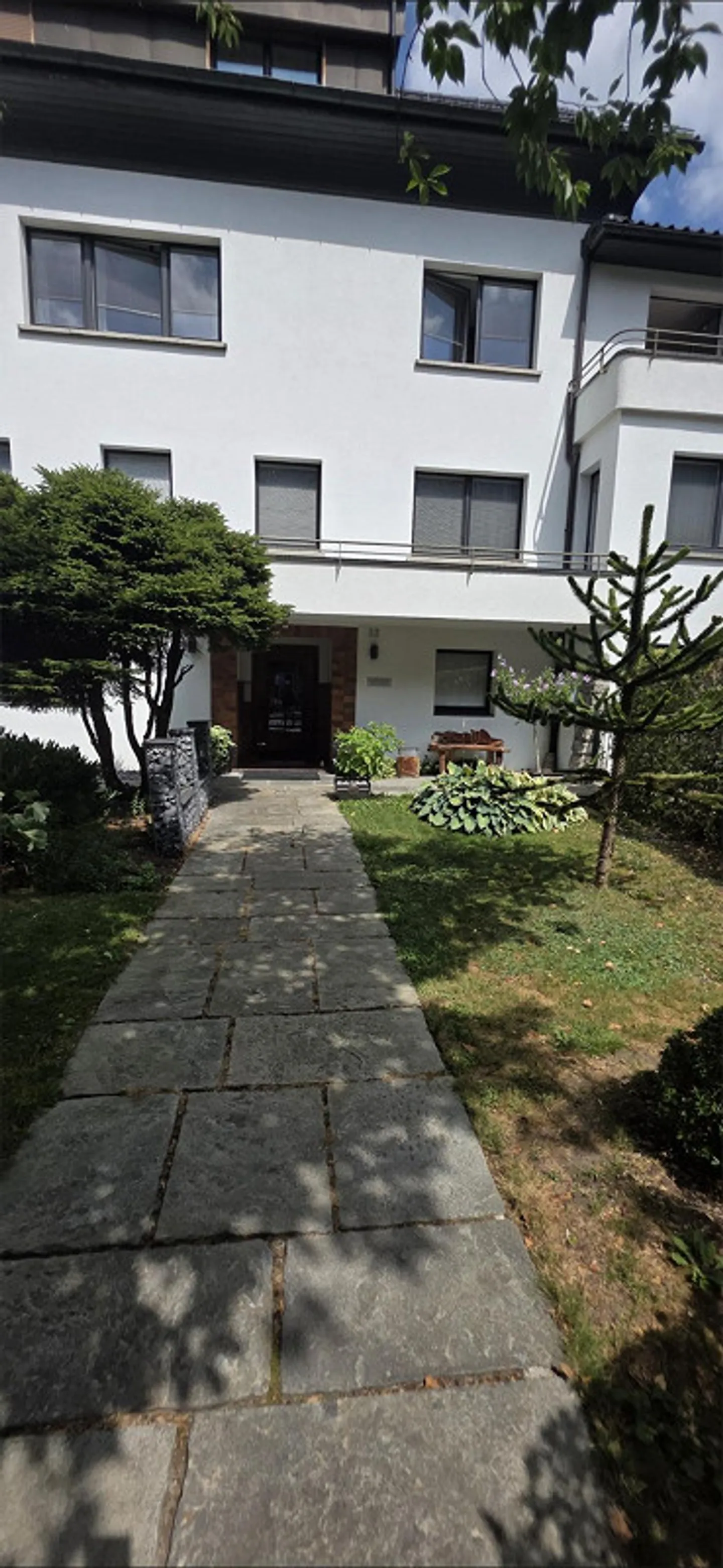 5½-Room Apartment with approx. 150 m², Room Height 2.7 m, Large Balcony, Fireplace Room - Photo 1 of 19