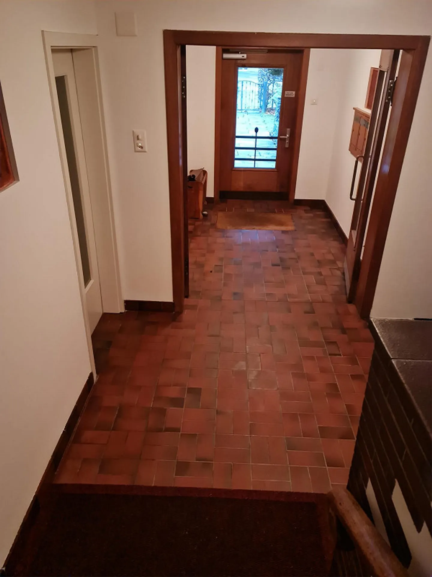 5½-Room Apartment with approx. 150 m², Room Height 2.7 m, Large Balcony, Fireplace Room - Photo 2 of 19