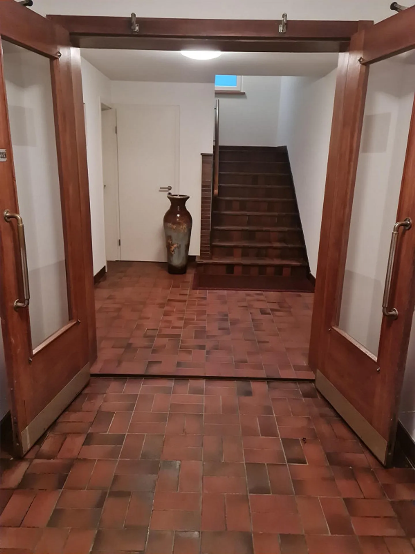 5½-Room Apartment with approx. 150 m², Room Height 2.7 m, Large Balcony, Fireplace Room - Photo 3 of 19