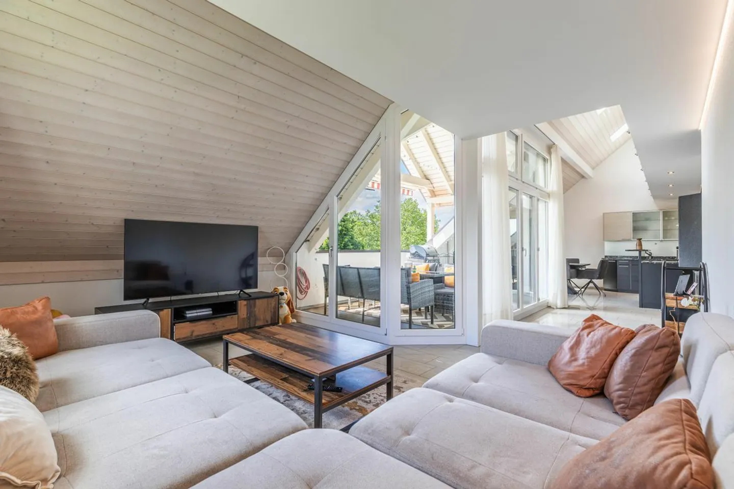 5.5 Room apartment - Photo 5 of 13