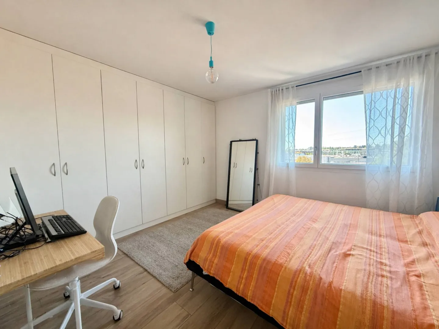 Superb 2.5 rooms with terrace - Photo 7 of 10