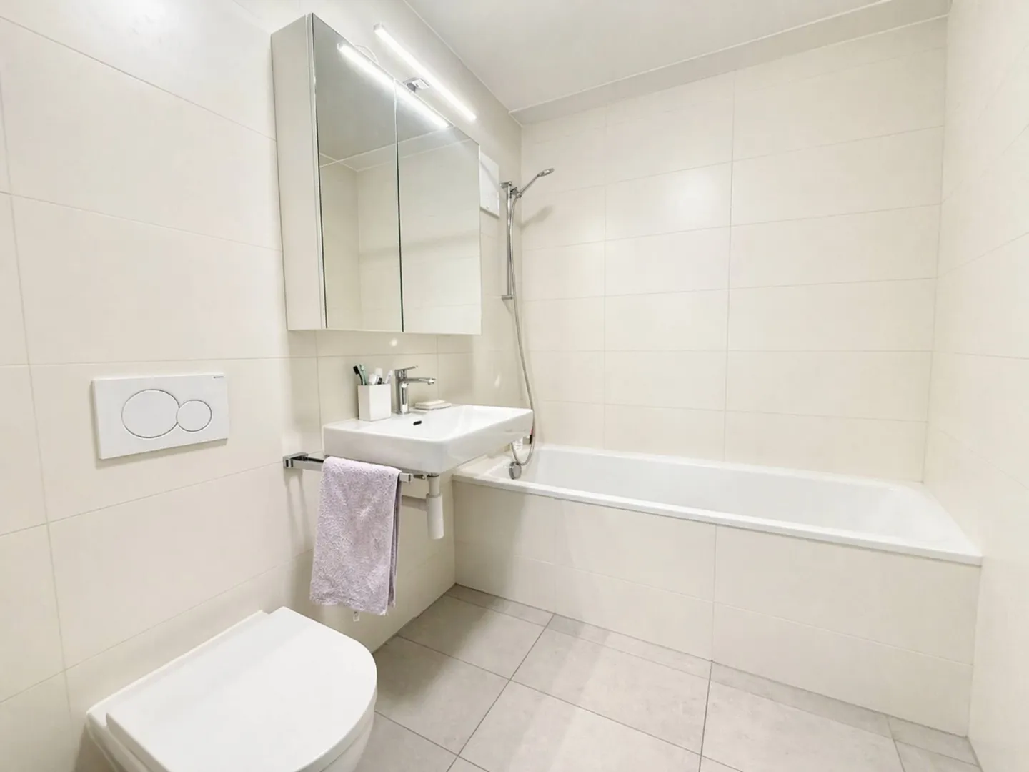 Superb 2.5 rooms with terrace - Photo 8 of 10