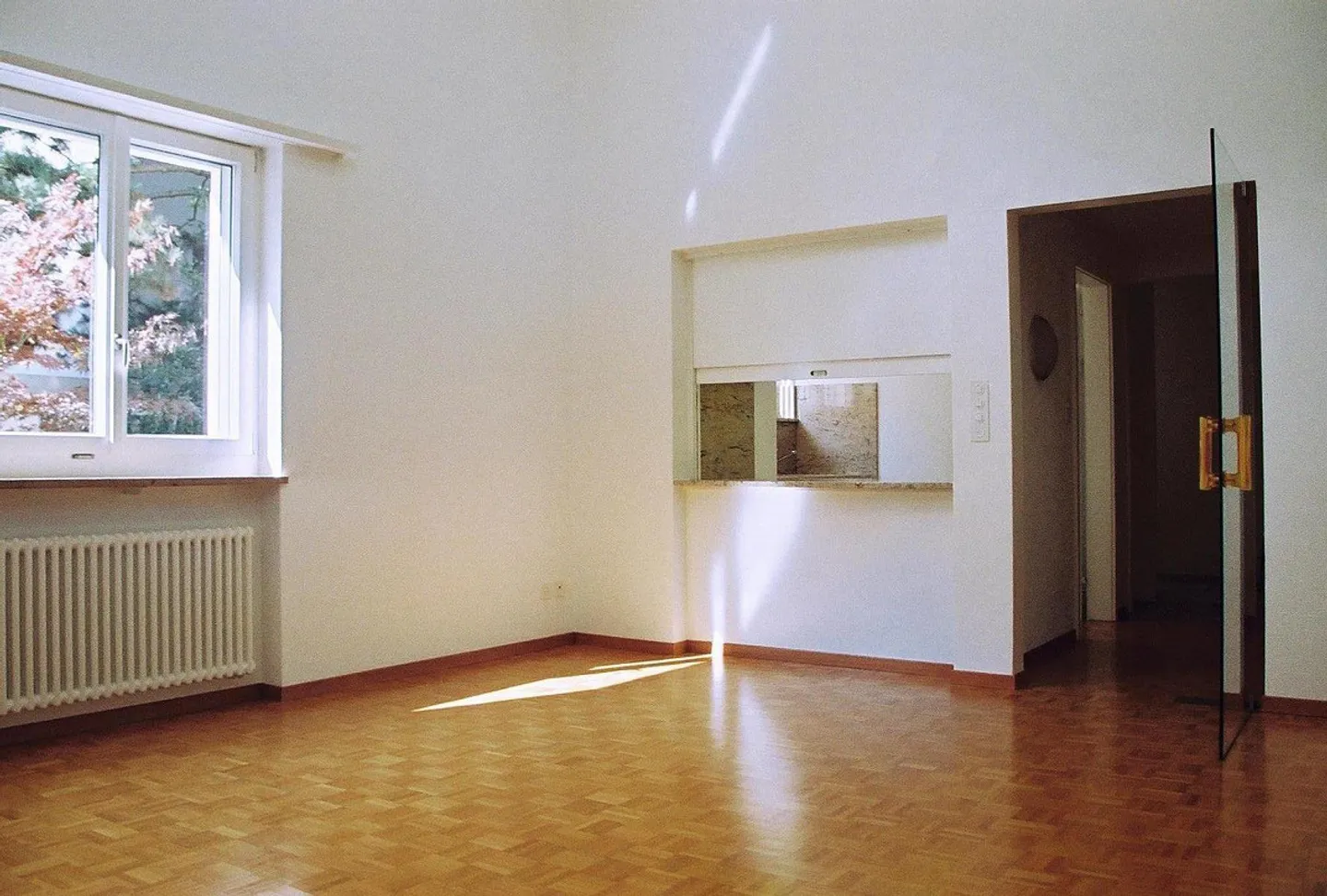Appartement en duplex de 2,5 pièces dans un emplacement calme à Rotmonten - Photo 2 sur 12