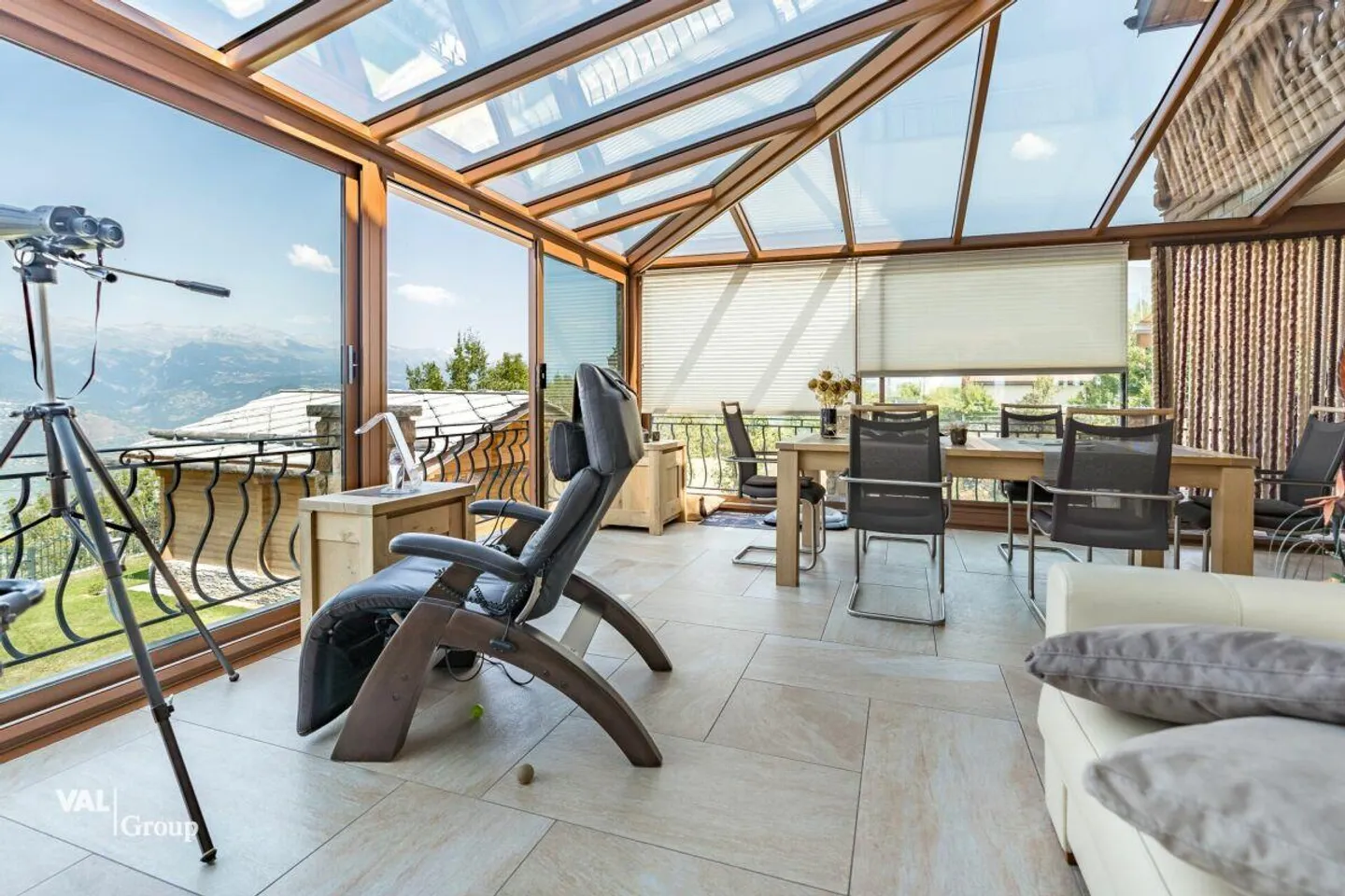 Chalet with exceptional panorama enhanced by love and passion - Photo 13 of 14