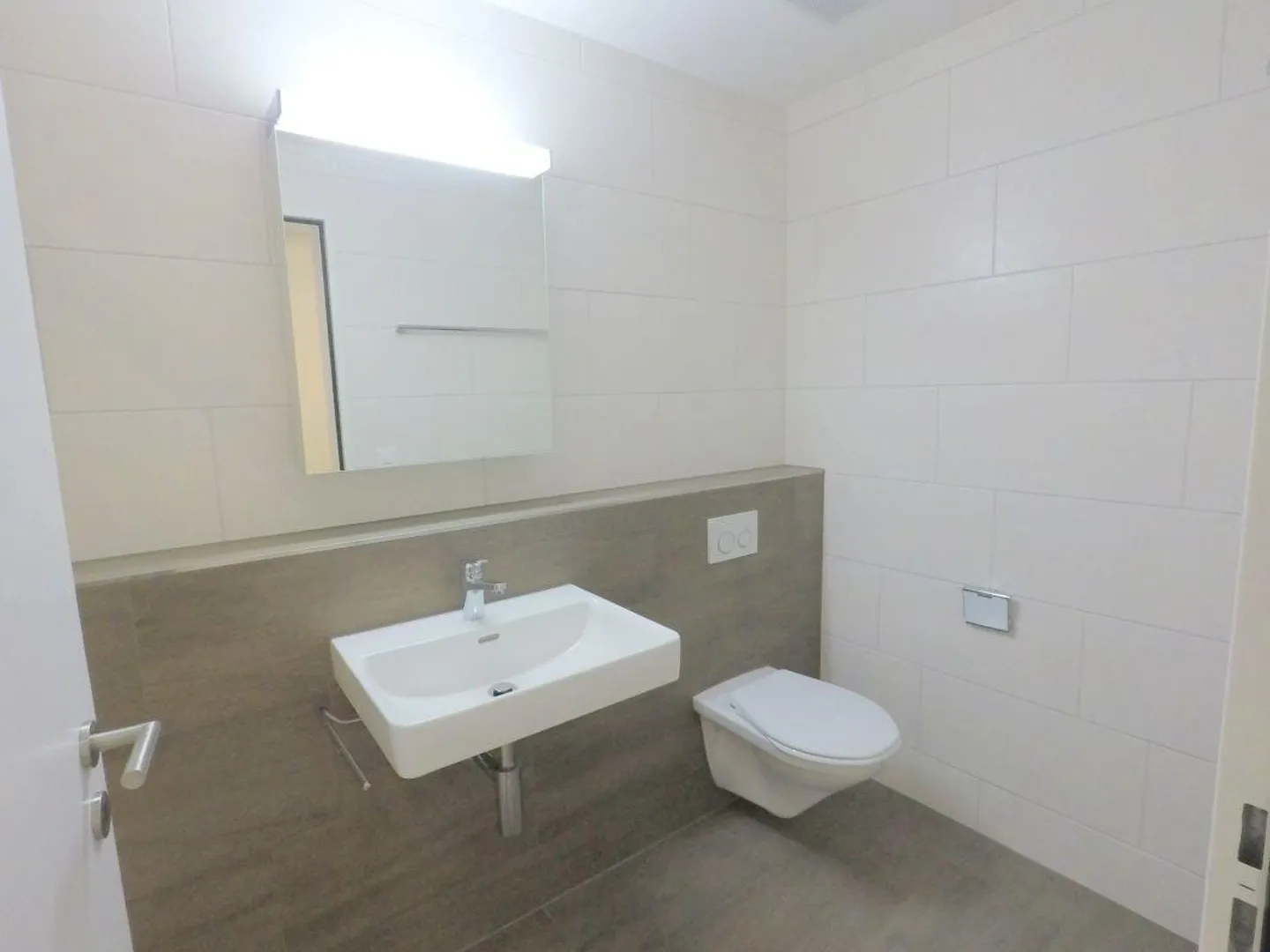 Appartamento moderno di 4,5 stanze in posizione rurale - Foto 9 di 10